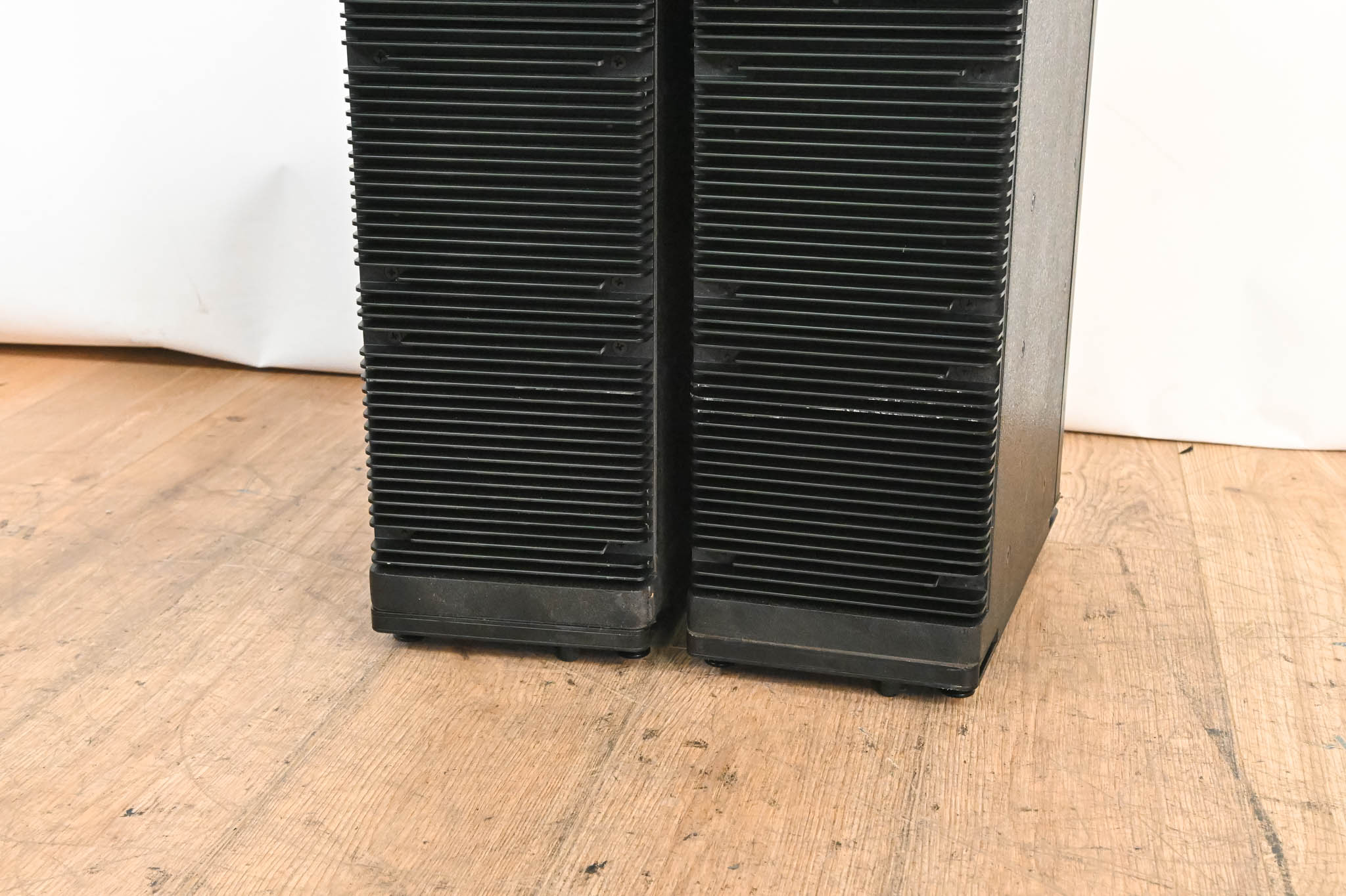 Meyer Sound M'elodie High-Power Curvilinear Array Loudspeaker (PAIR)