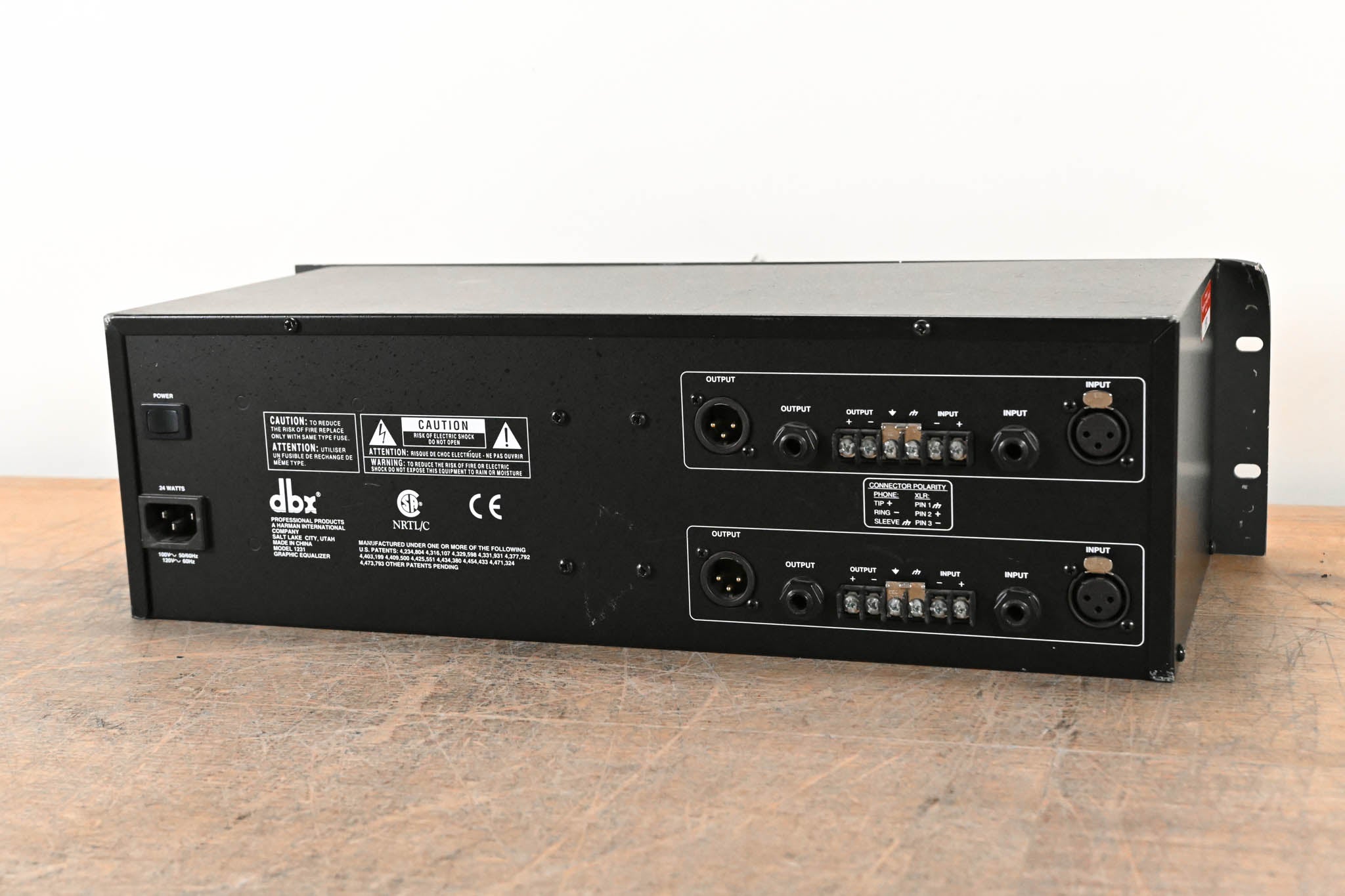 dbx 1231 Dual-Channel 31-Band Graphic Equalizer