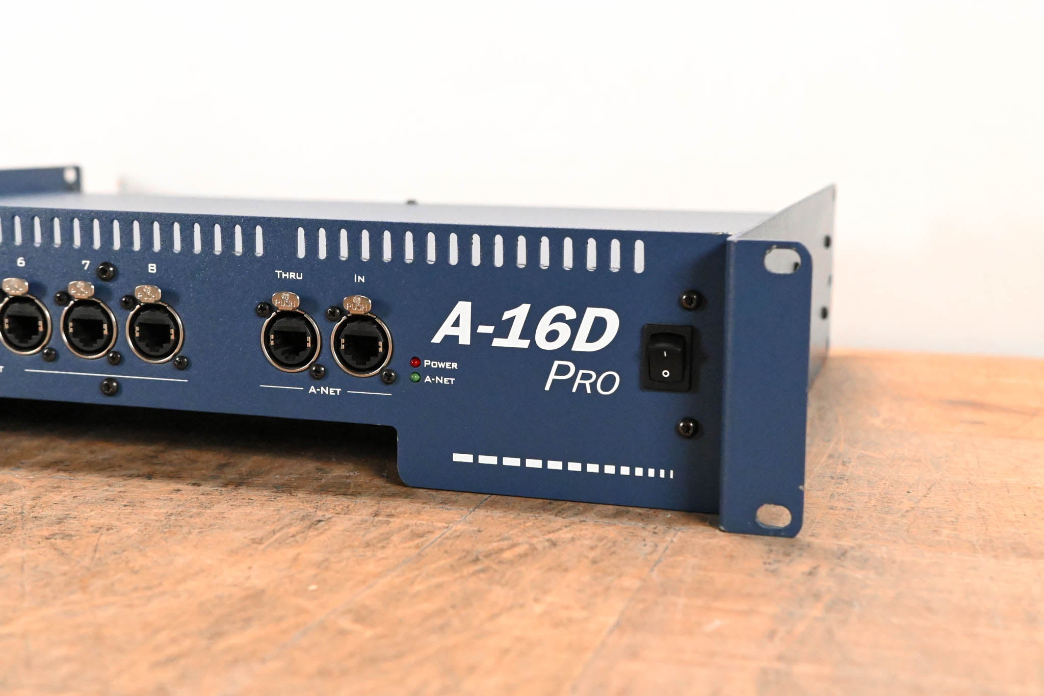 Aviom A-16D Pro A-Net Distributor