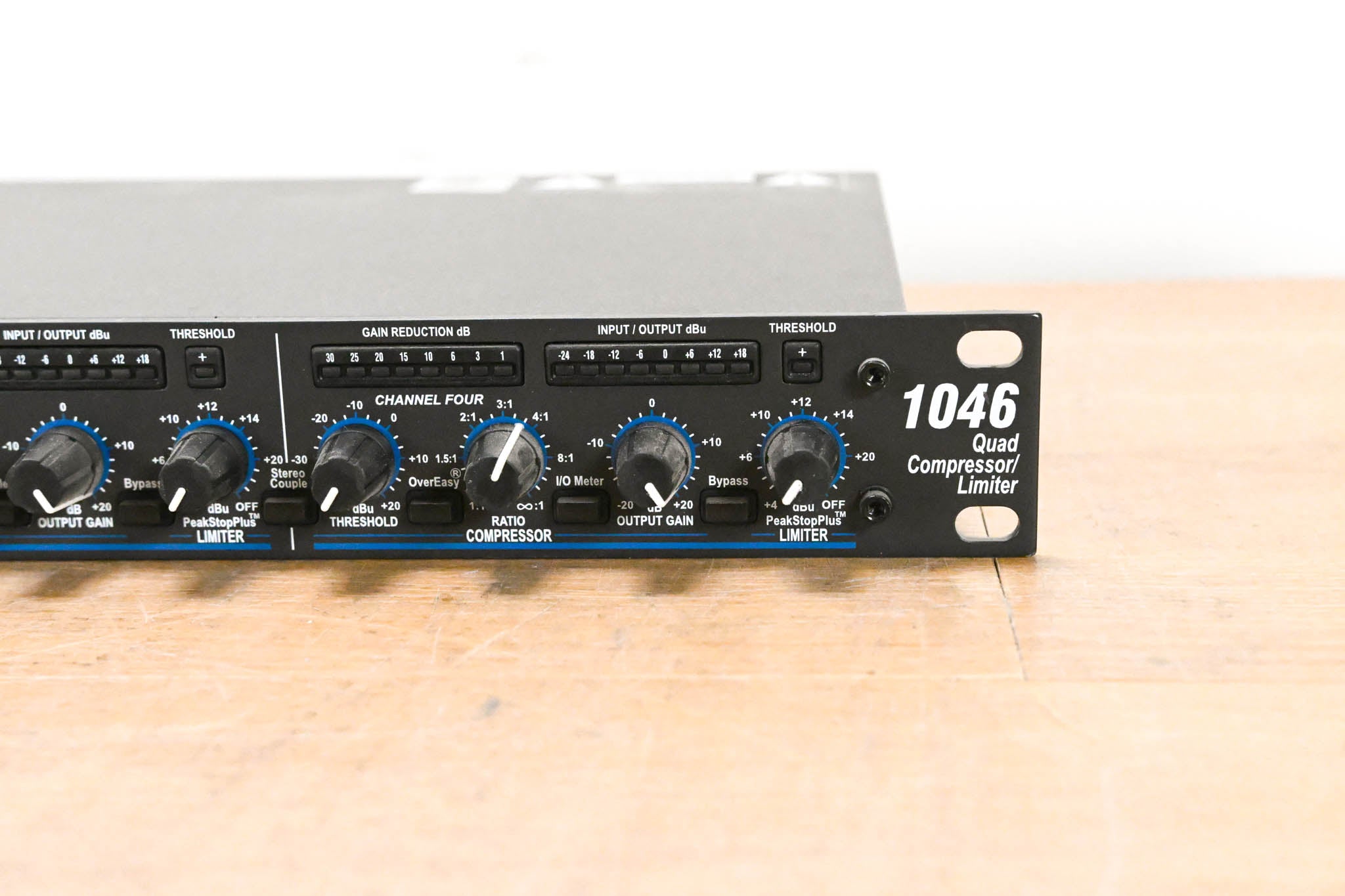 dbx 1046 Quad Compressor/Limiter