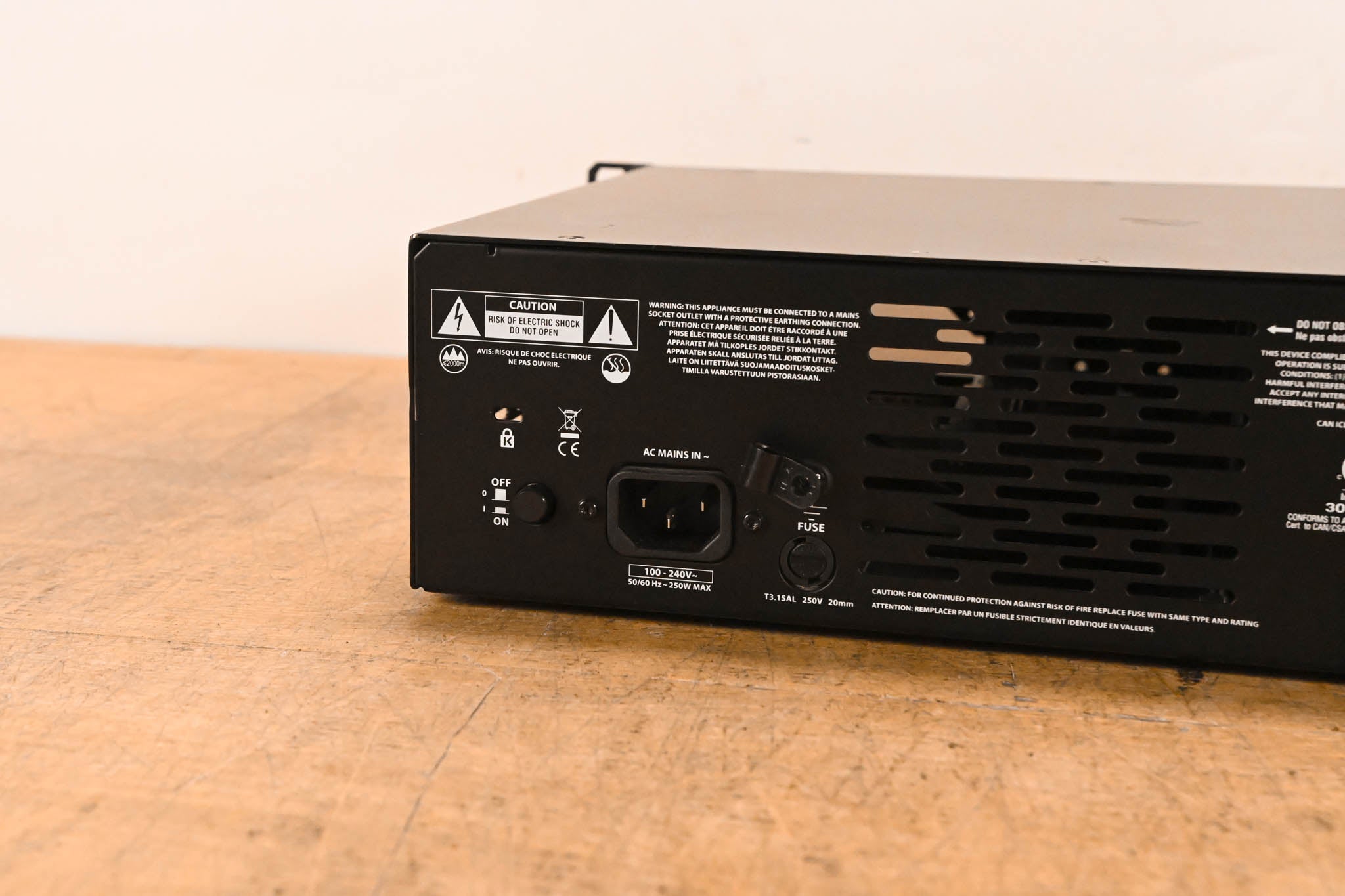 Allen & Heath ME-U 10-Port PoE Monitor Hub for ME-1 Personal Mixers