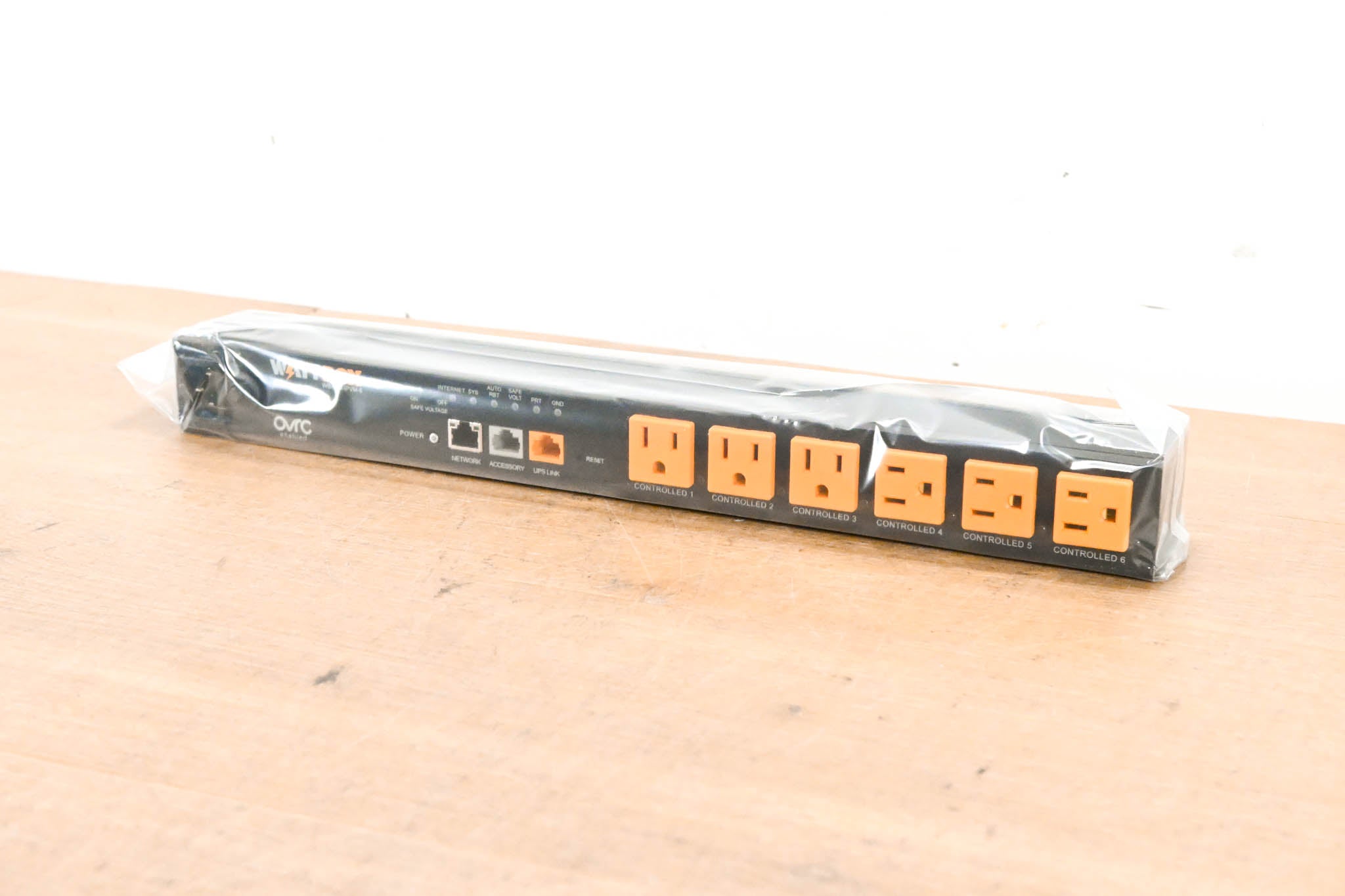 WattBox WB-800-IPVM-6 Rackmount IP Power Conditioner (6 Outlets)