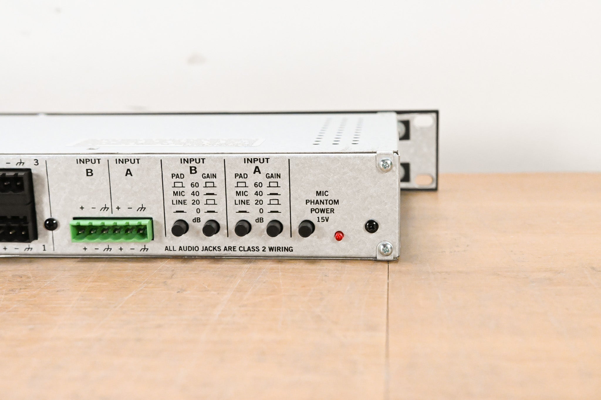 Rane DA216S 2-Input, 16-Output Distribution Line Amplifier