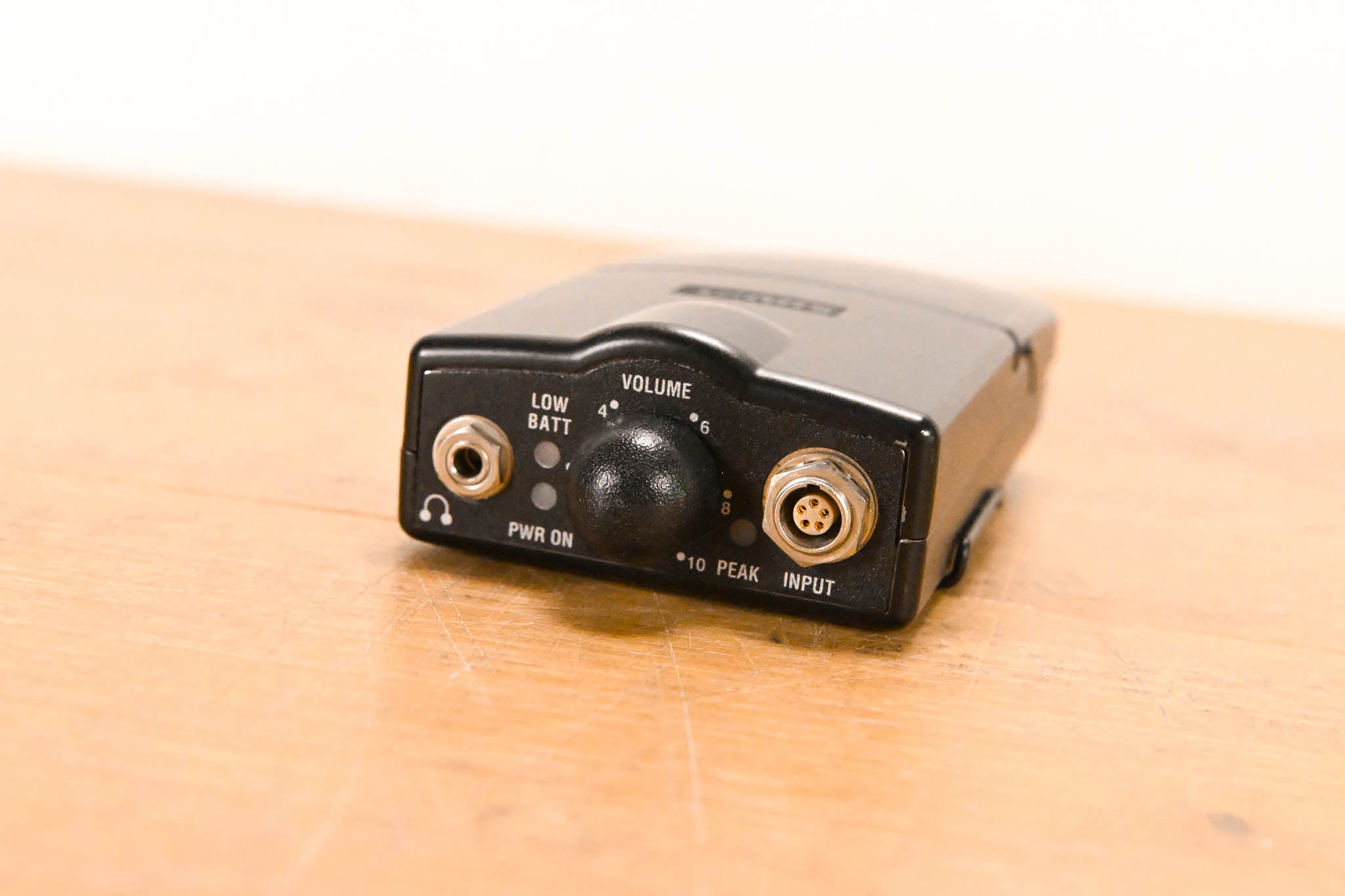 Shure P6HW Wired Bodypack Receiver