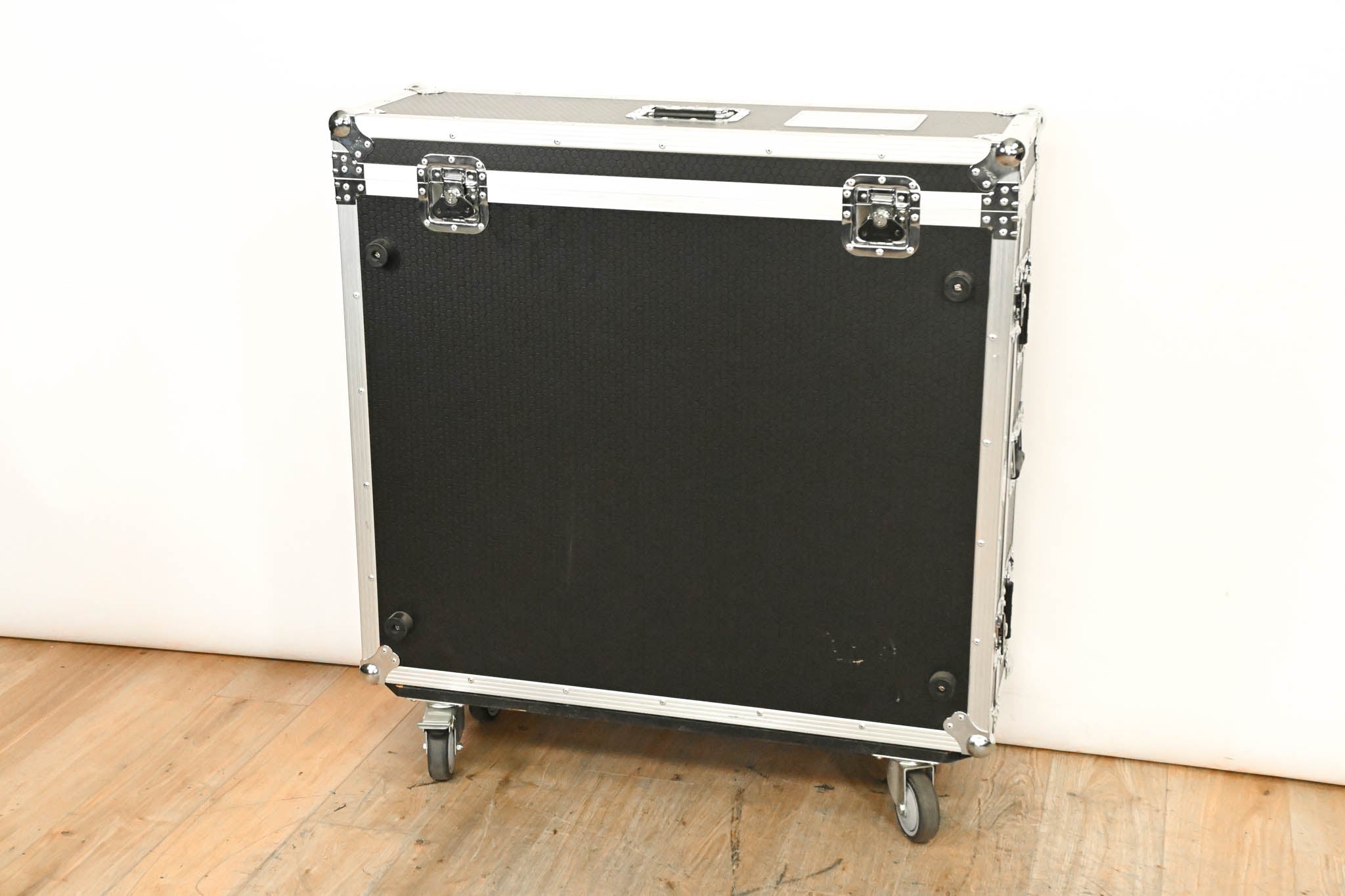 Yamaha TF5 32-Input Digital Mixing Console with Road Case