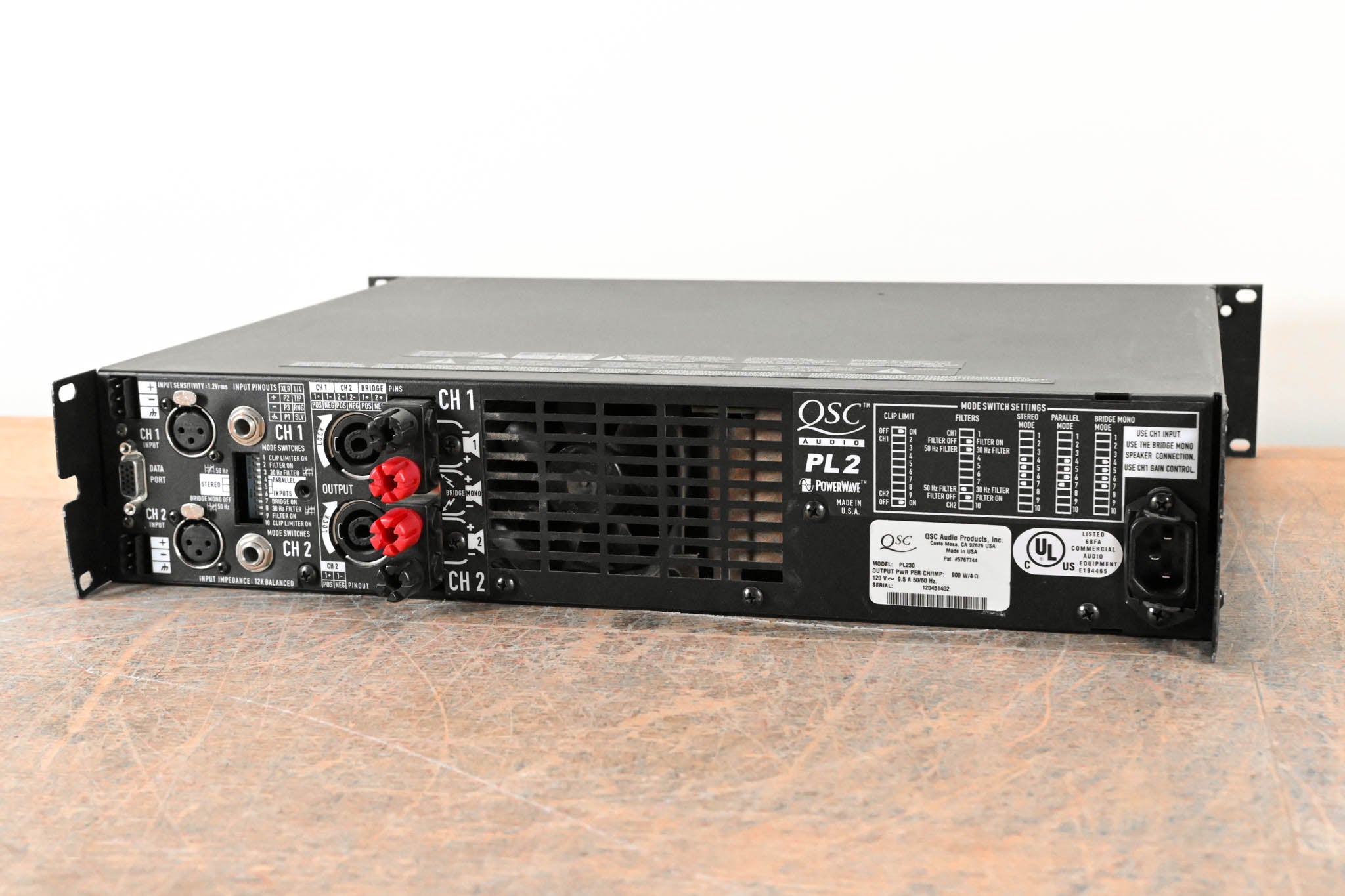 QSC PL230 PowerLight 2 Series 2-Channel 1500W Power Amplifier