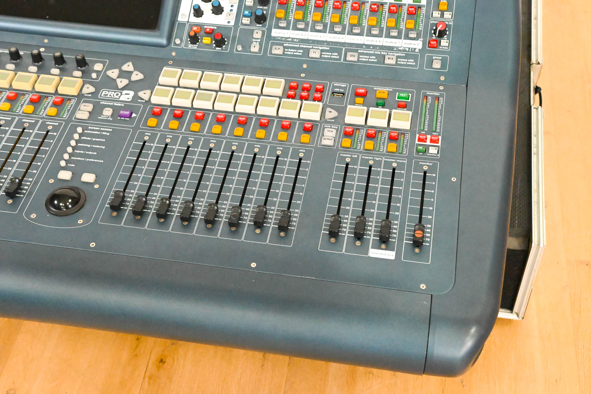 Midas PRO2C Live Digital Audio Mixing Console with Road Case