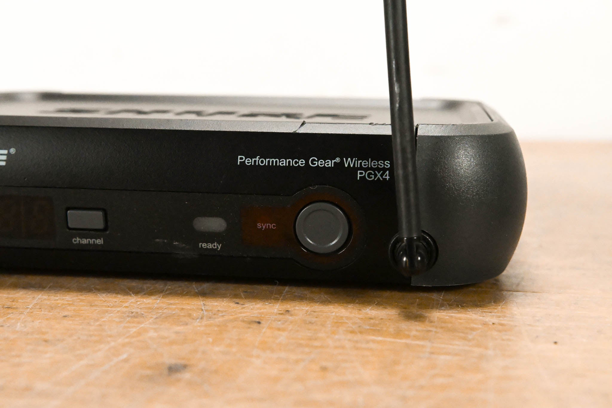 Shure PGX14 Wireless Beltpack System - J6 Band: 572-590 MHz