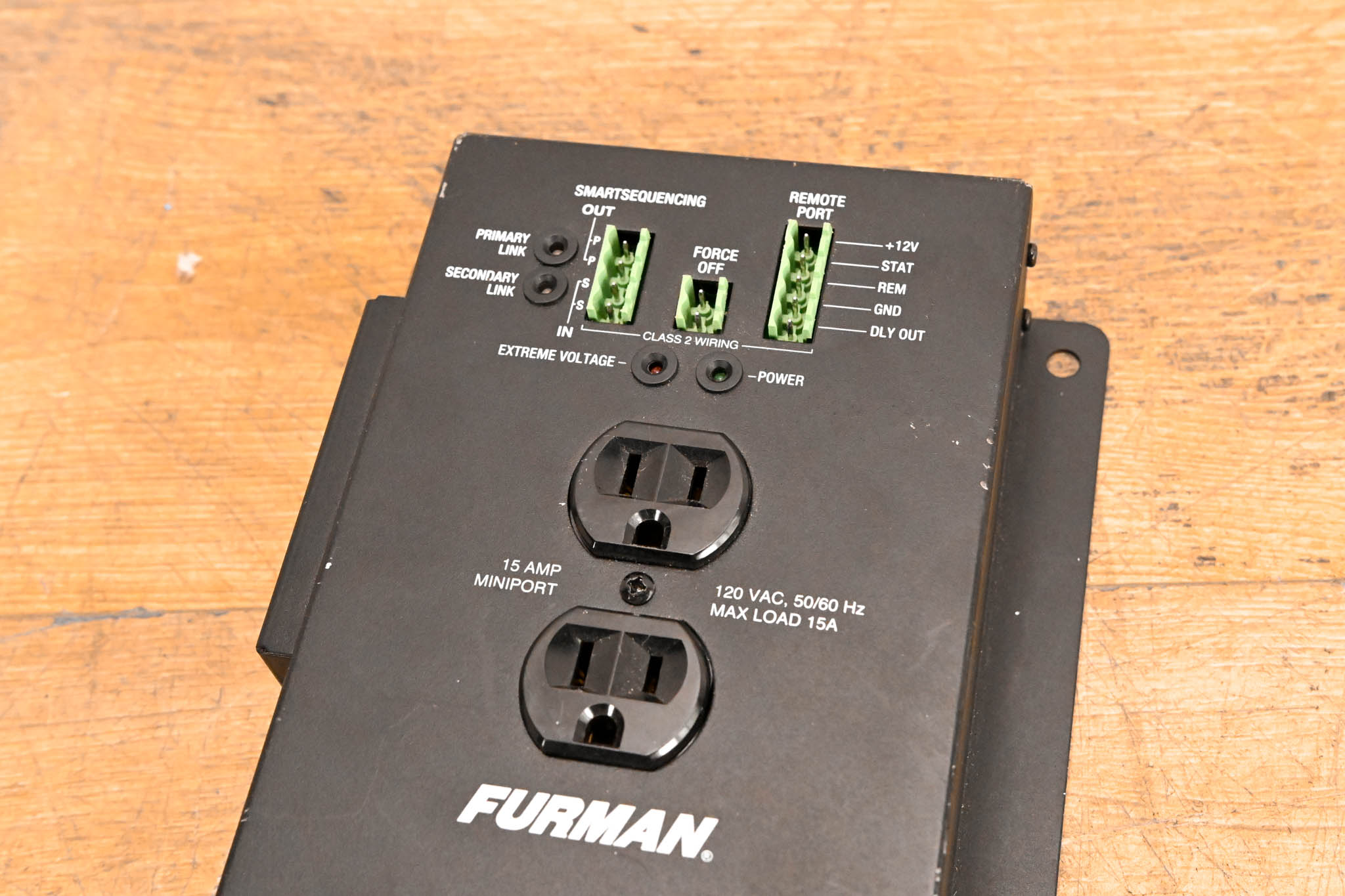 Furman CN-15MP Contractor Series MiniPort