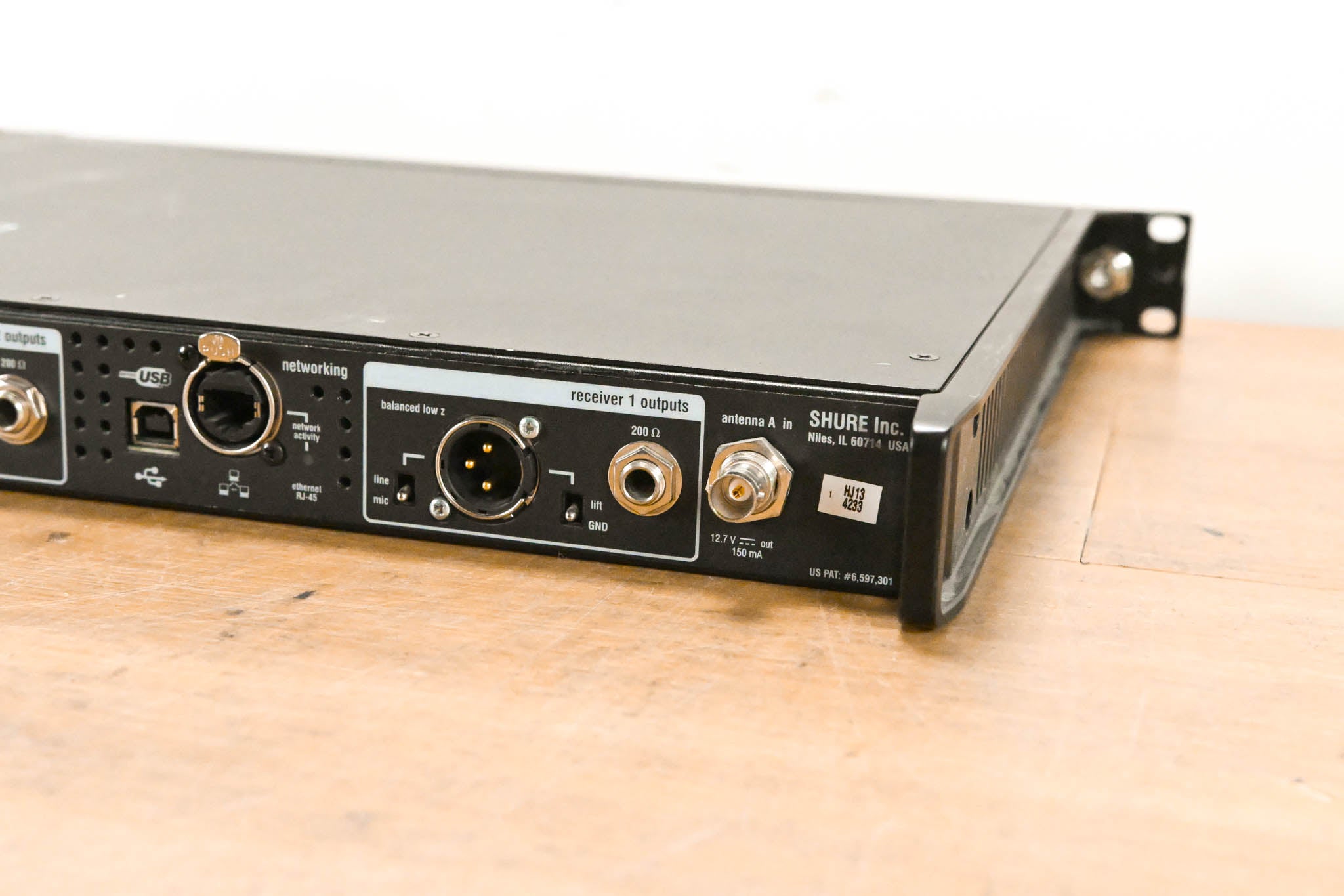 Shure UR4D Dual-Channel UHF Wireless Receiver - H4 Band: 518-578 MHz