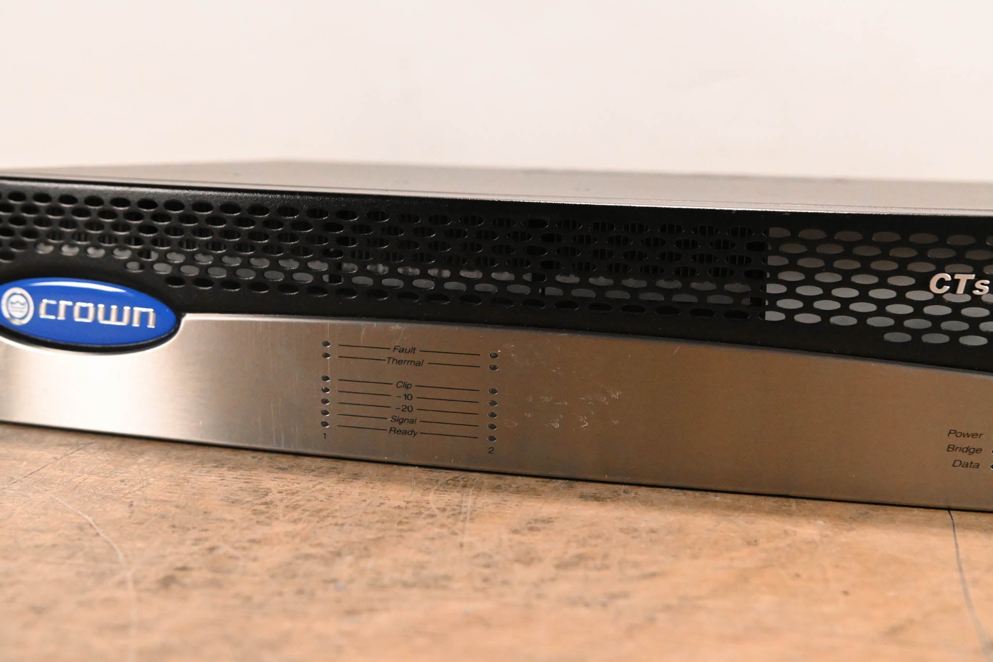 Crown CTs 2000 Two-Channel 1000W Power Amplifier