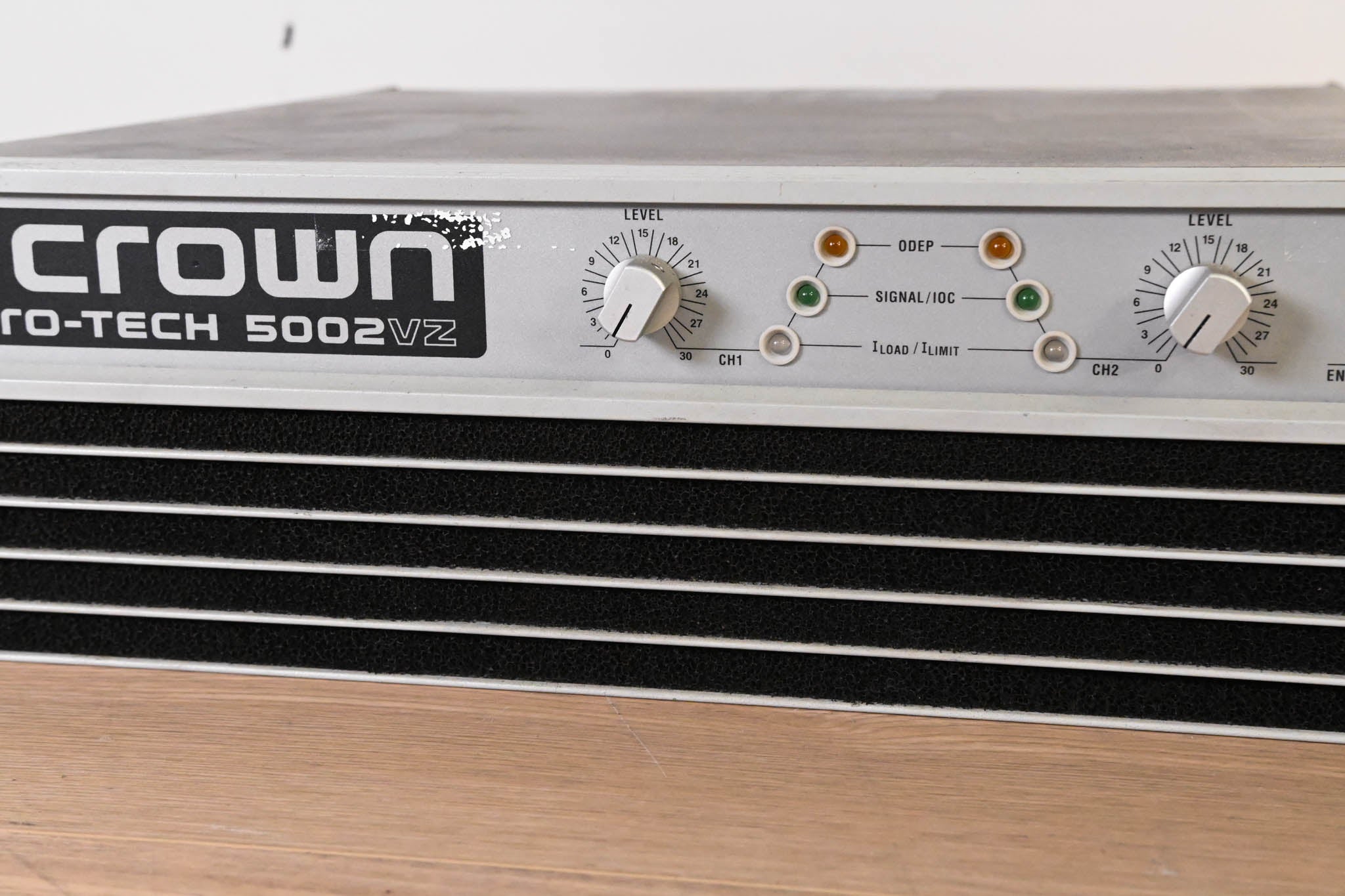 Crown Macro-Tech 5002VZ 2-Channel Power Amplifier