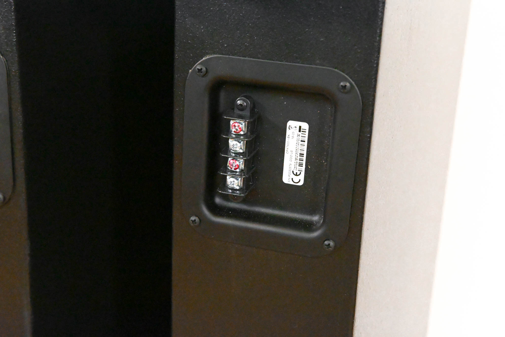 SLS CPA7600 Compact 3-Way Line Array Speaker (PAIR)