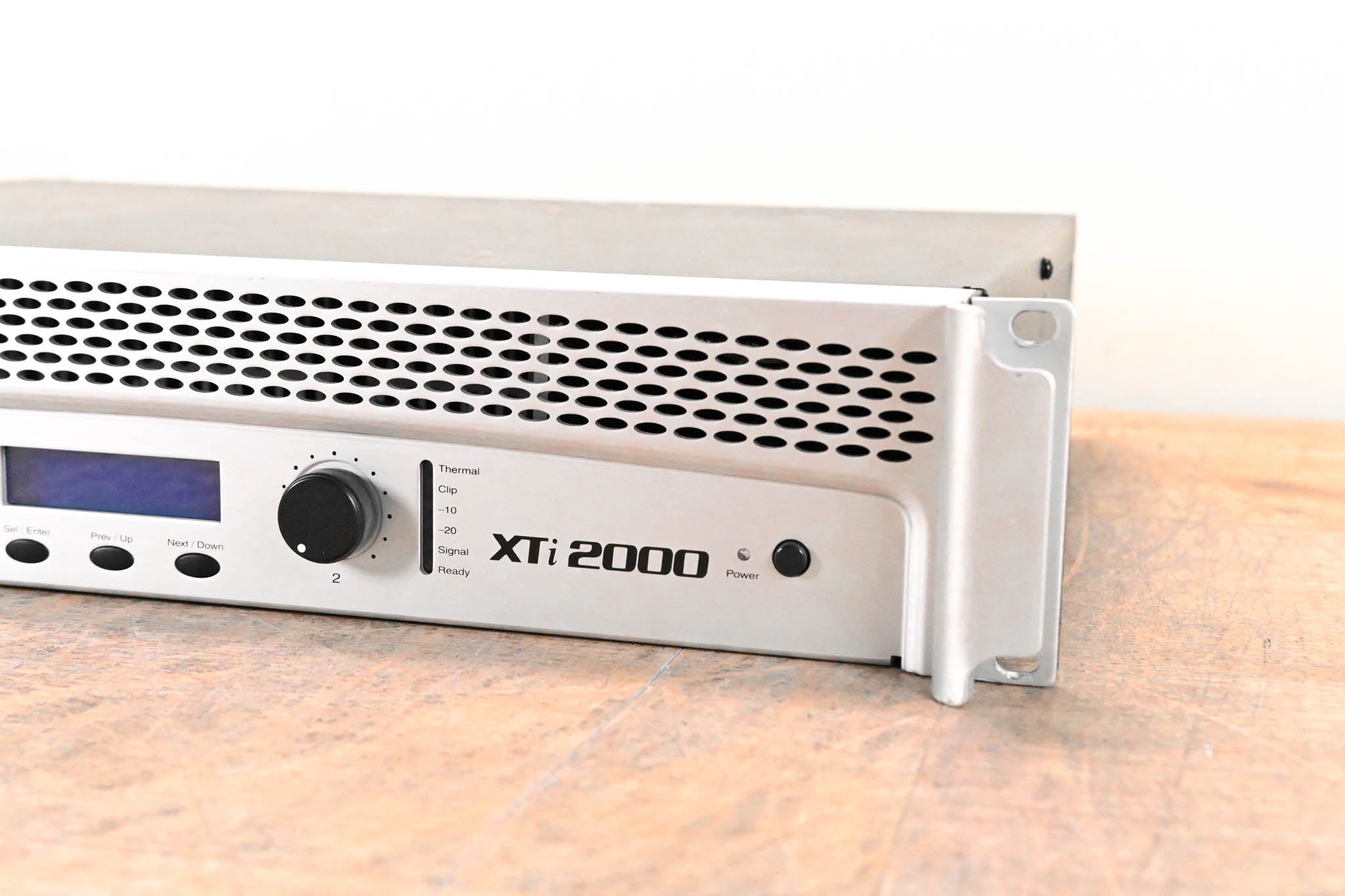 Crown XTi 2000 2-Channel Power Amplifier with DSP