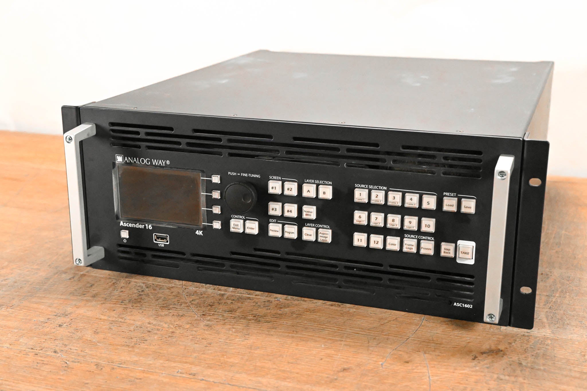 Analog Way Ascender 16-4K Switcher/Video Wall Controller
