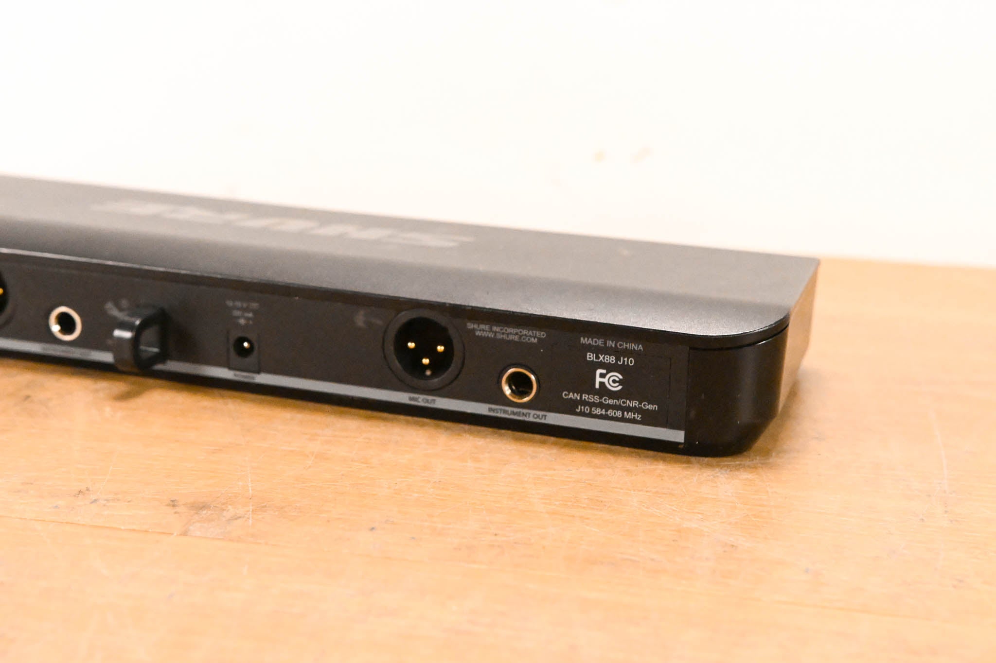 Shure BLX88 Receiver with BLX2/PG58 Transmitter - J10 (NO POWER SUPPLY)