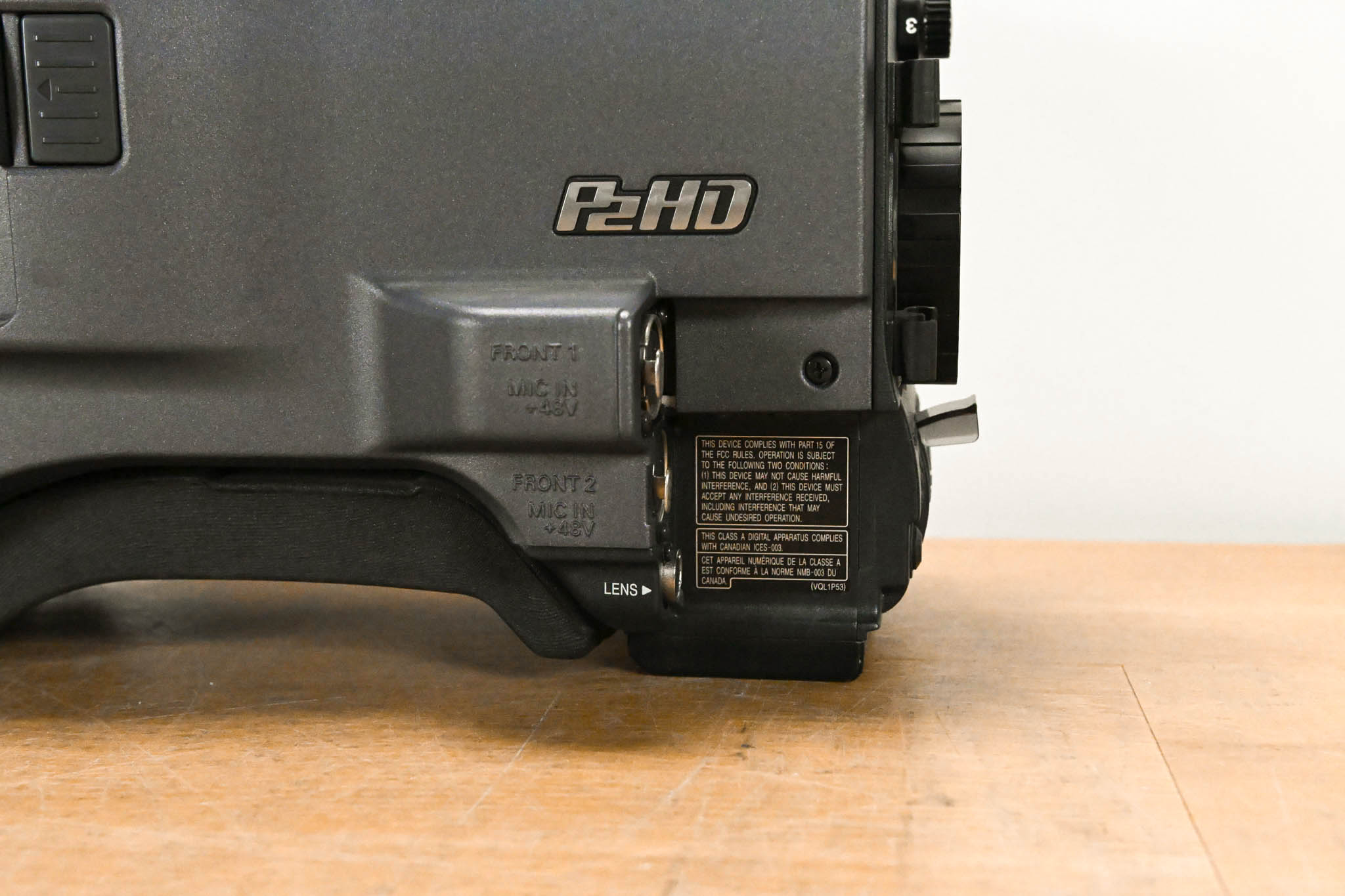 Panasonic AG-HPX500P 2/3" Shoulder-Mounted P2HD Camcorder