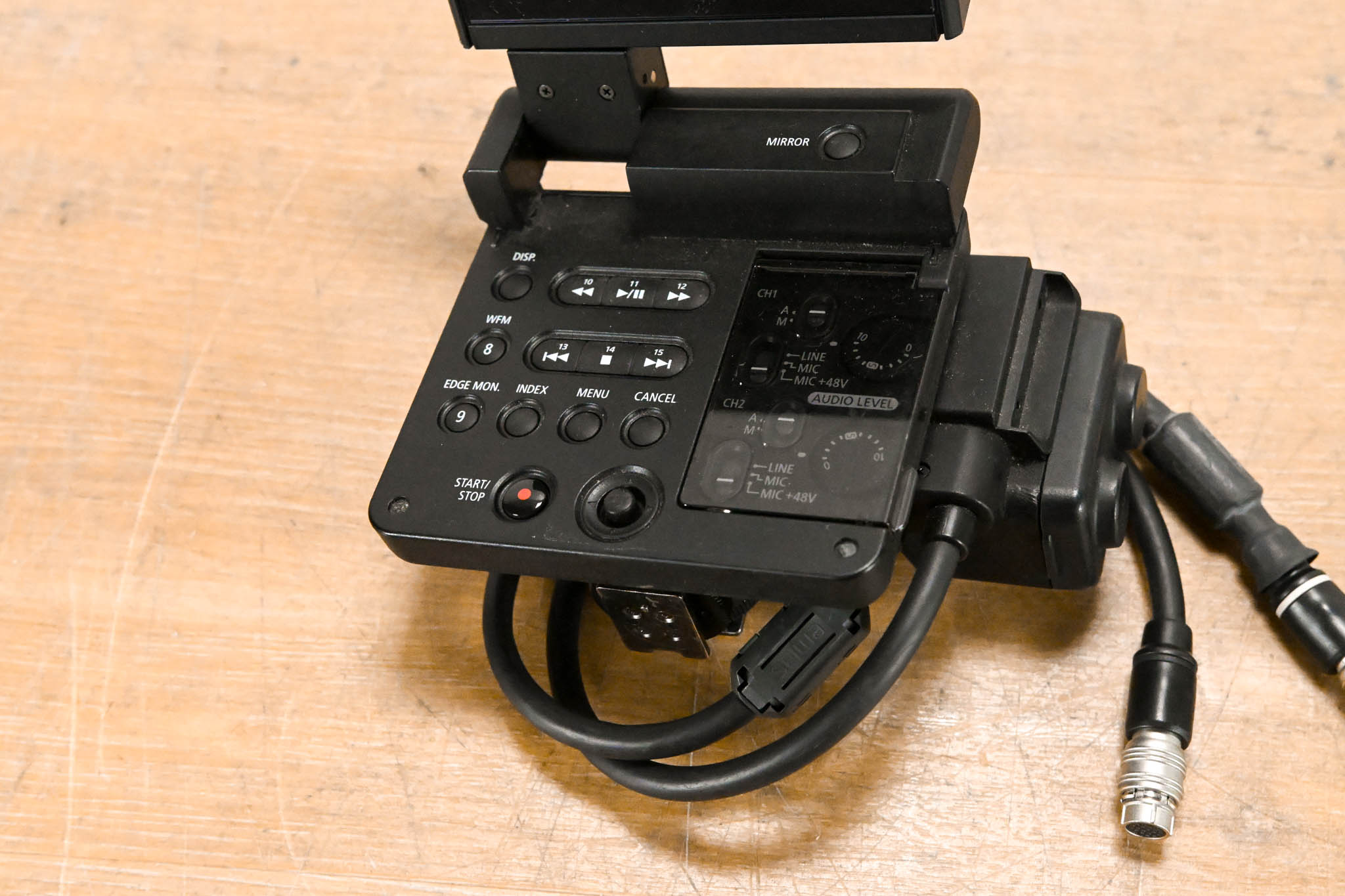 Canon C300/C500 Monitor