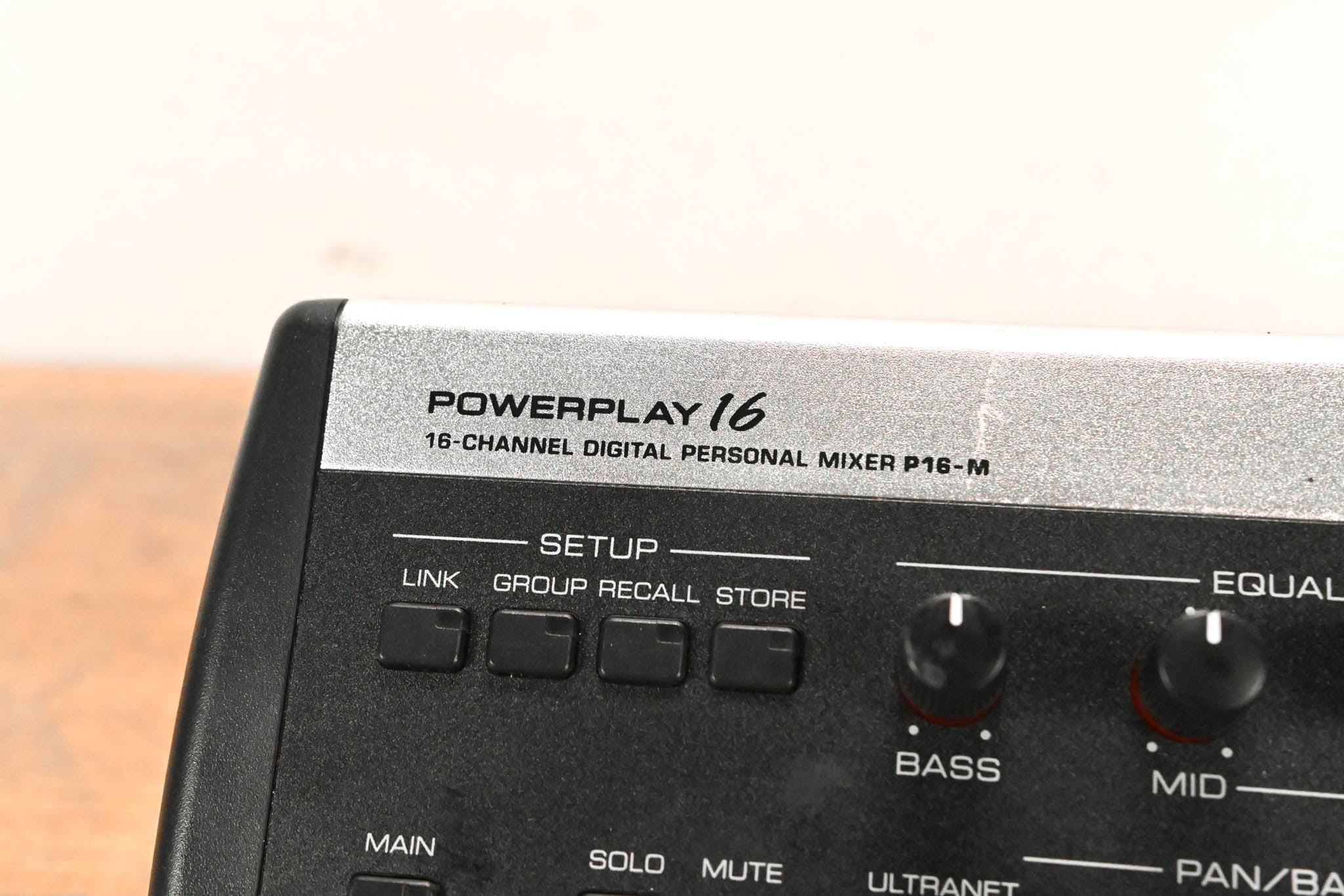 Behringer Powerplay P16-M 16-Channel Digital Personal Mixer