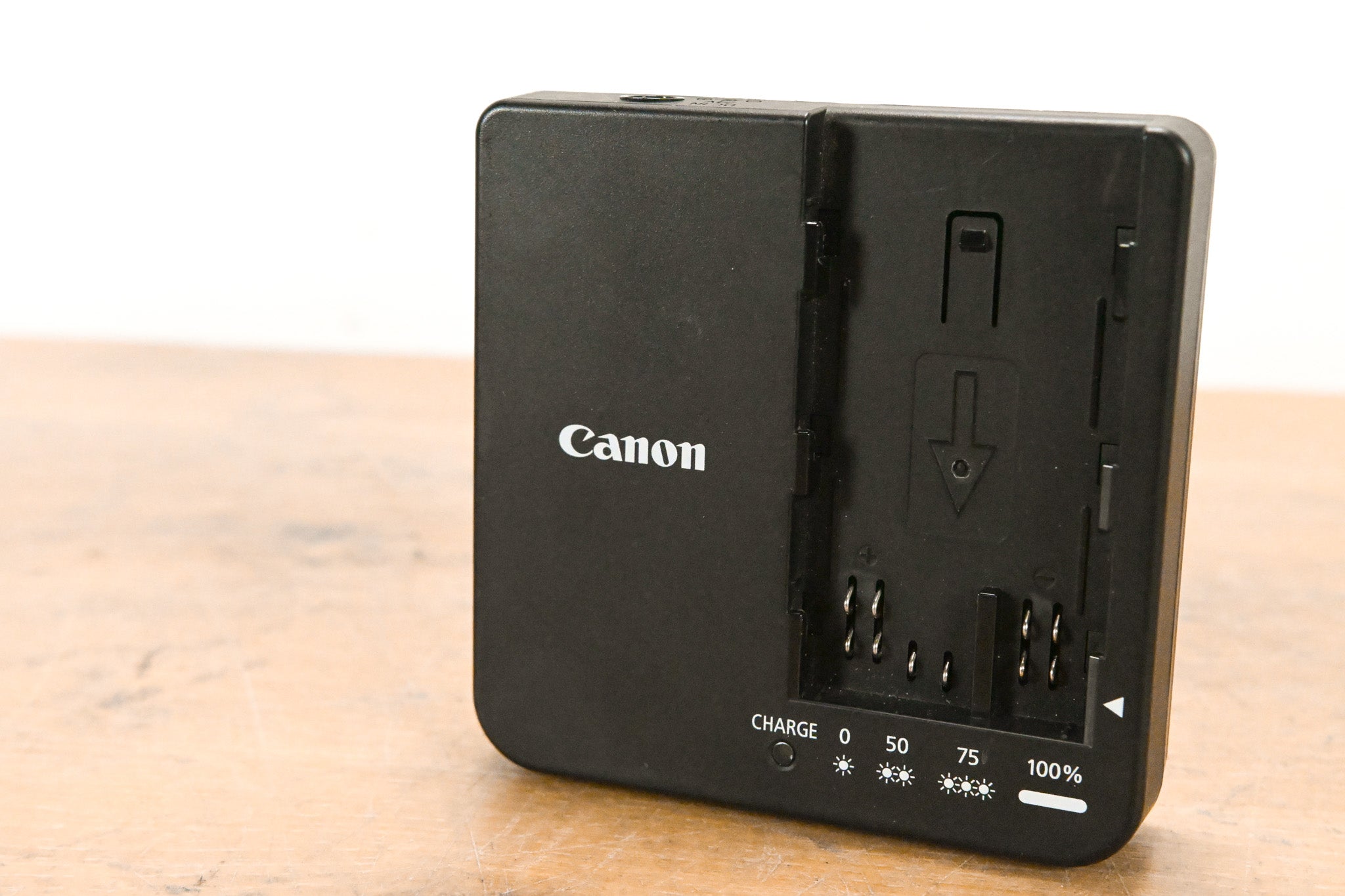 Canon CG-A20 Battery Charger (NO POWER SUPPLY)