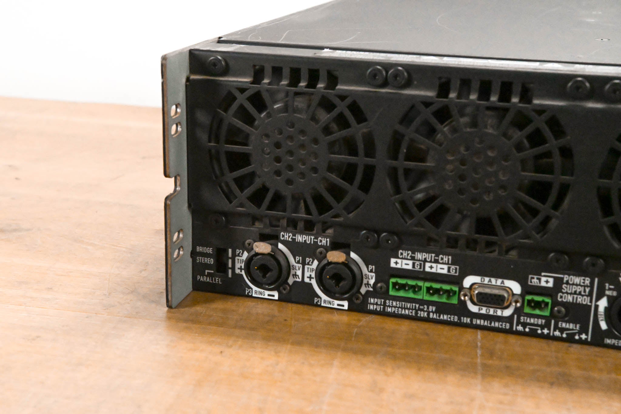 QSC PowerLight 6.0 PFC Power Factor Corrected 2-Channel Power Amplifier