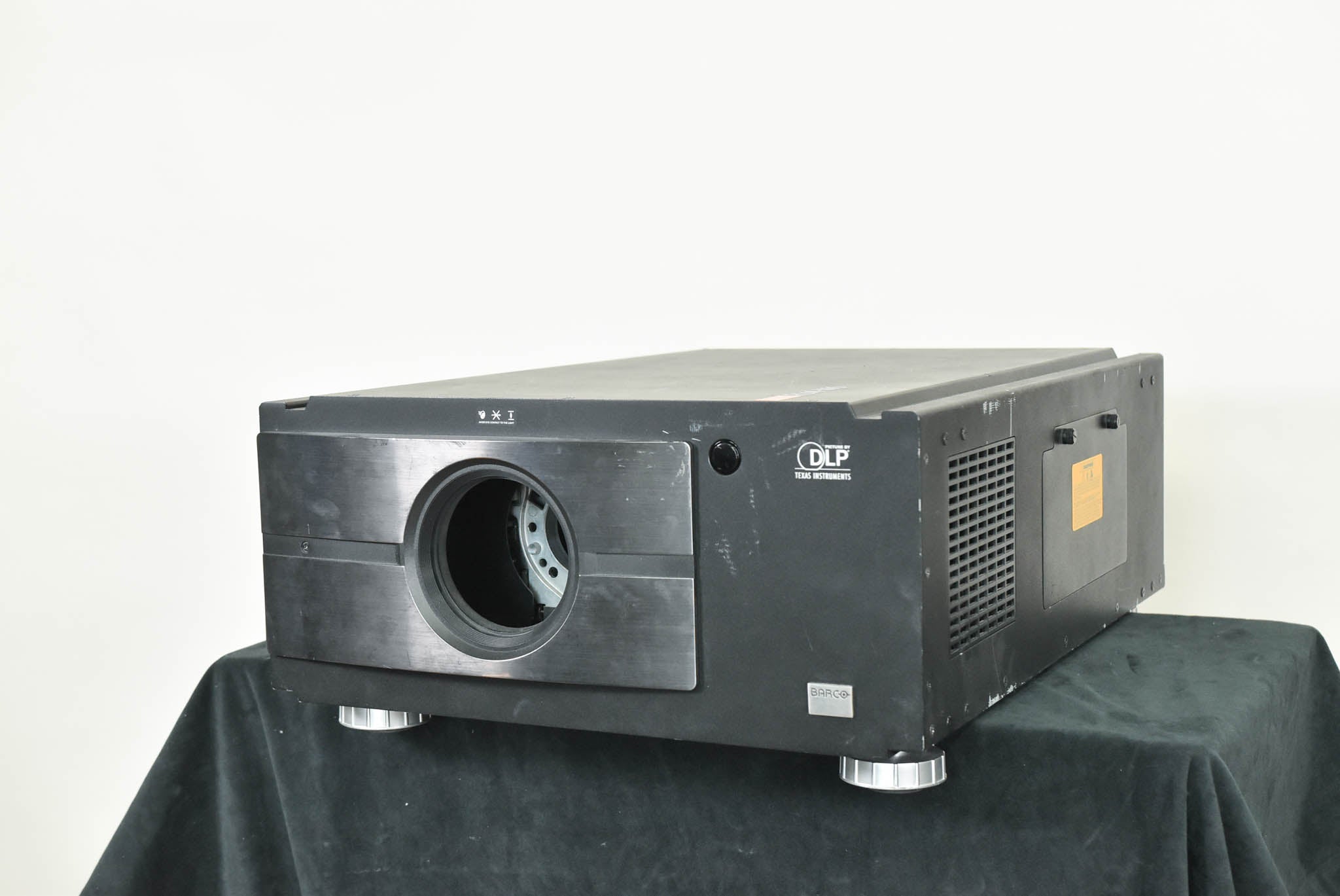 Barco RLM-W6 6,000-Lumen WUXGA Large Venue DLP Projector