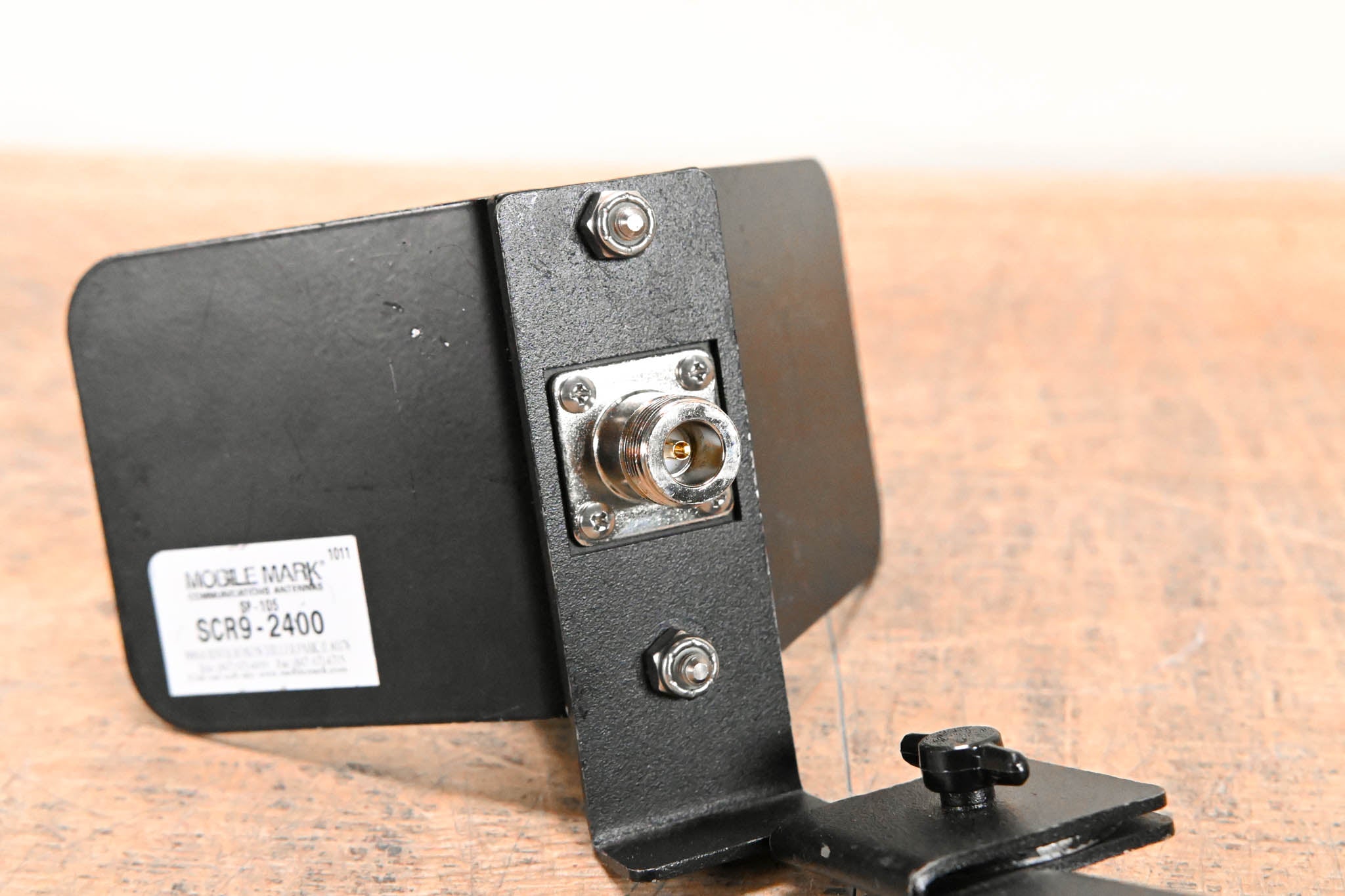 Mobile Mark SRC9-2400 Corner Reflector Antenna