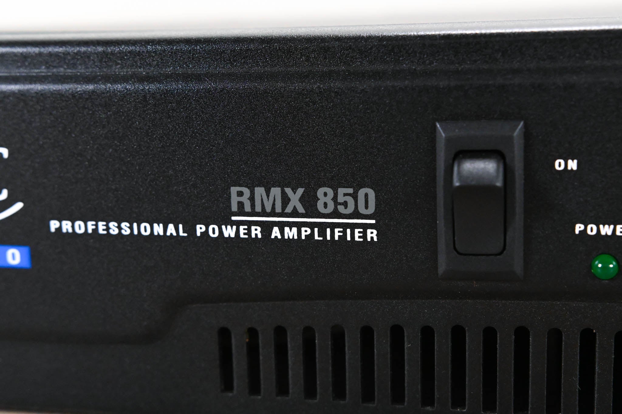 QSC RMX850 2-Channel Power Amplifier