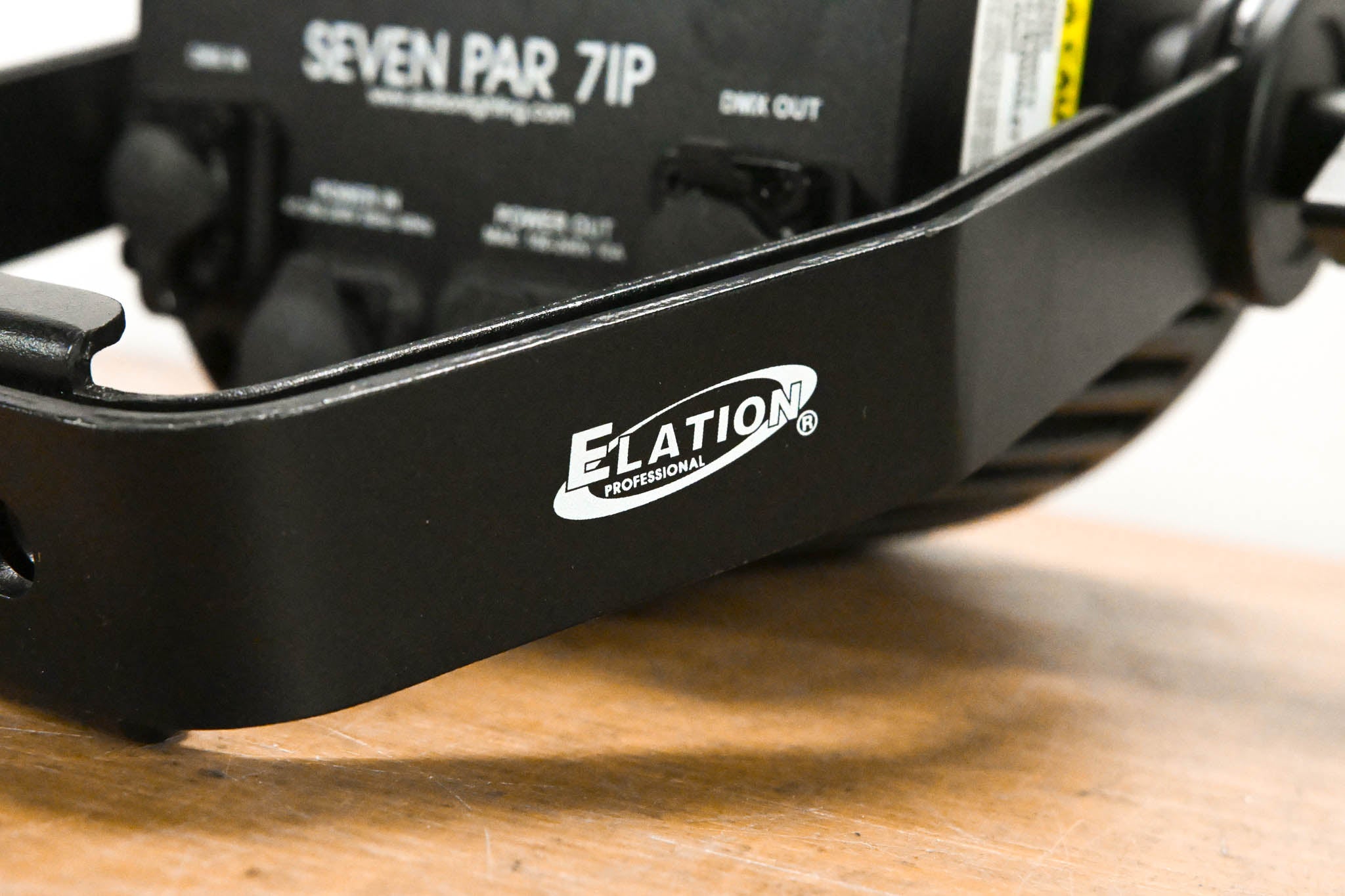 Elation SEVEN PAR 7IP 7-Color LED Par Wash Light (NO POWER CABLE)