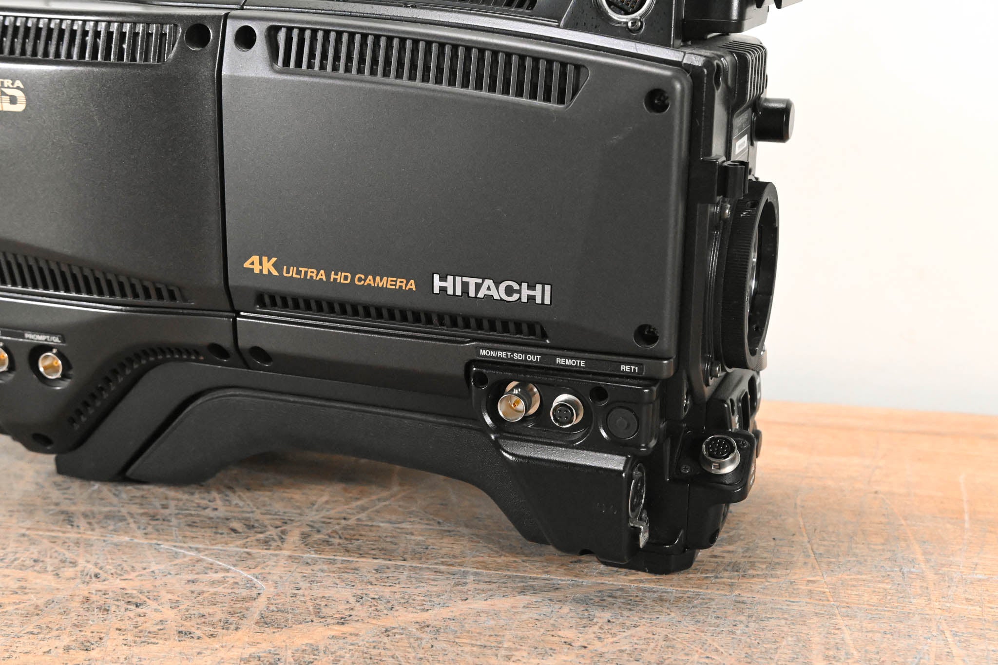 Hitachi SK-UHD4000 4K Ultra HD Camera w/ CA-UHF4000 Fiber Camera Adaptor