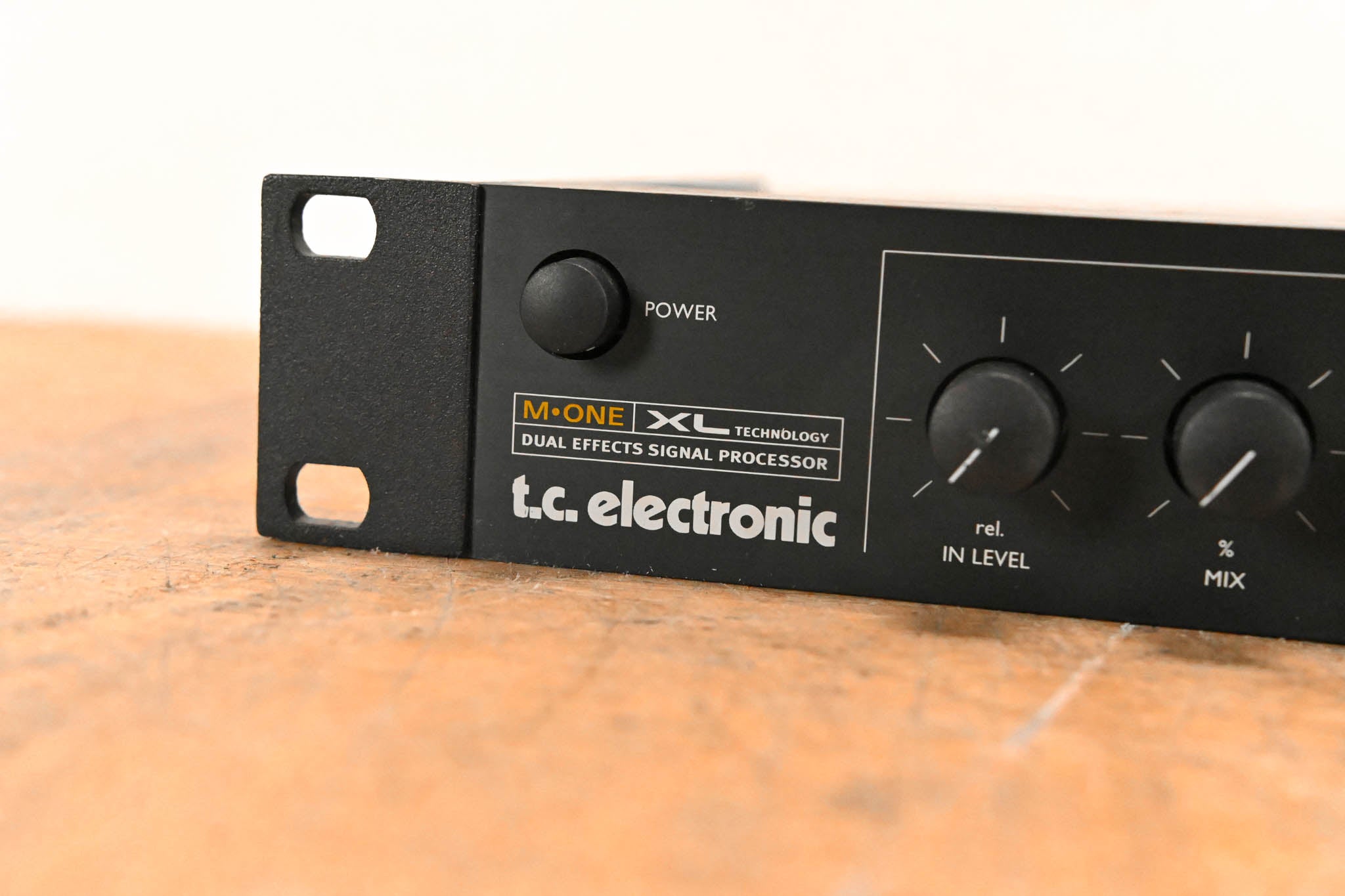 TC Electronic M-ONE XL Dual-Engine Effects Processor