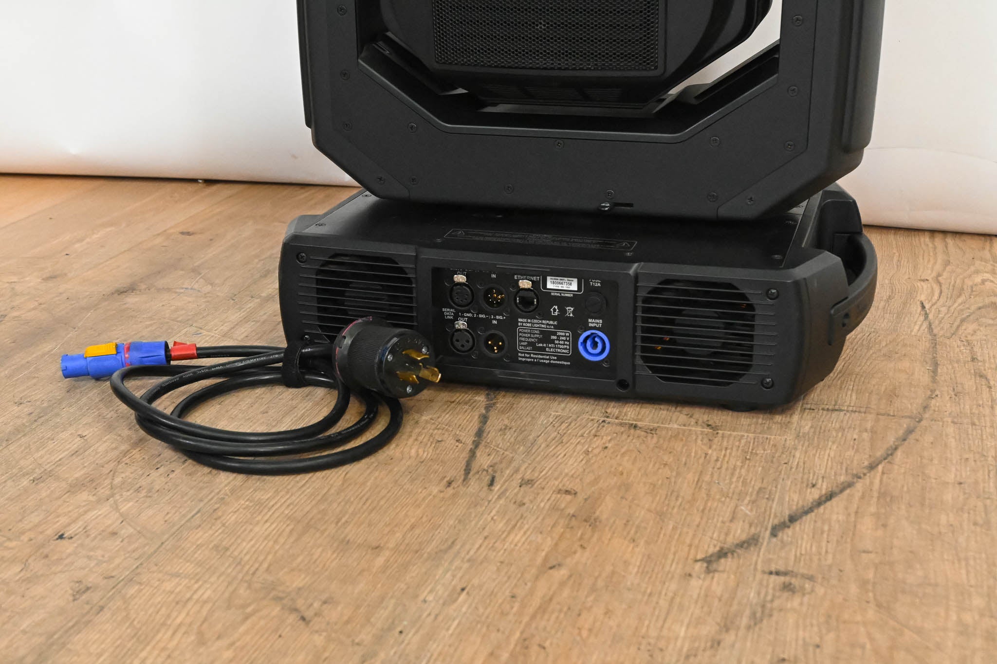 Robe ROBIN BMFL Blade Discharge Lamp Moving Light