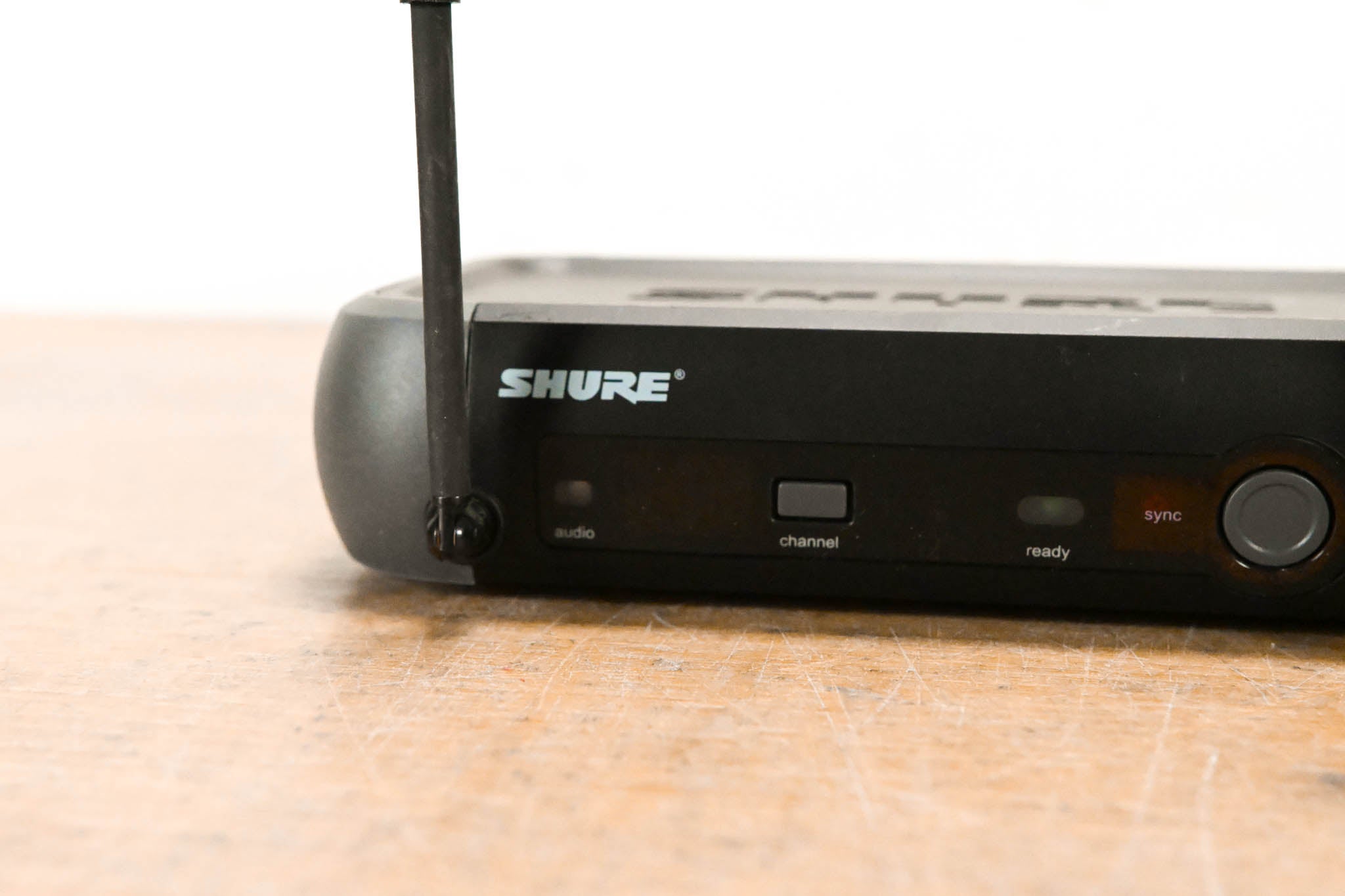 Shure PGX24/BETA58A Handheld Wireless System - L5 Band: 644-662 MHz