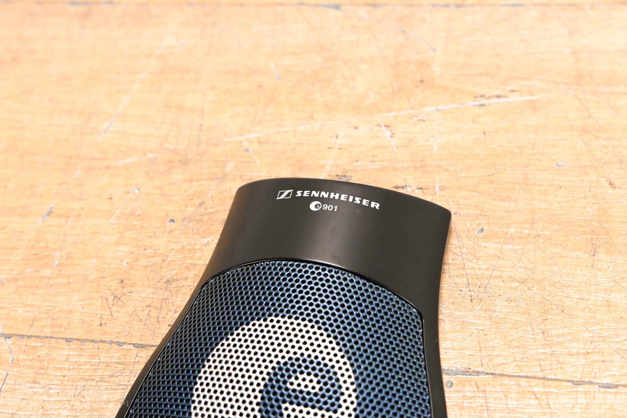 Sennheiser e 901 Boundary Condenser Microphone