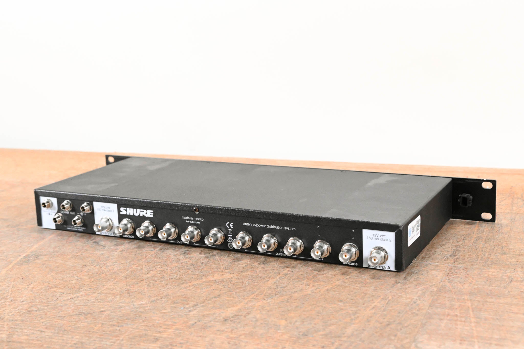 Shure UA844+SWB UHF Wideband Antenna Distribution System NO POWER SUPPLY