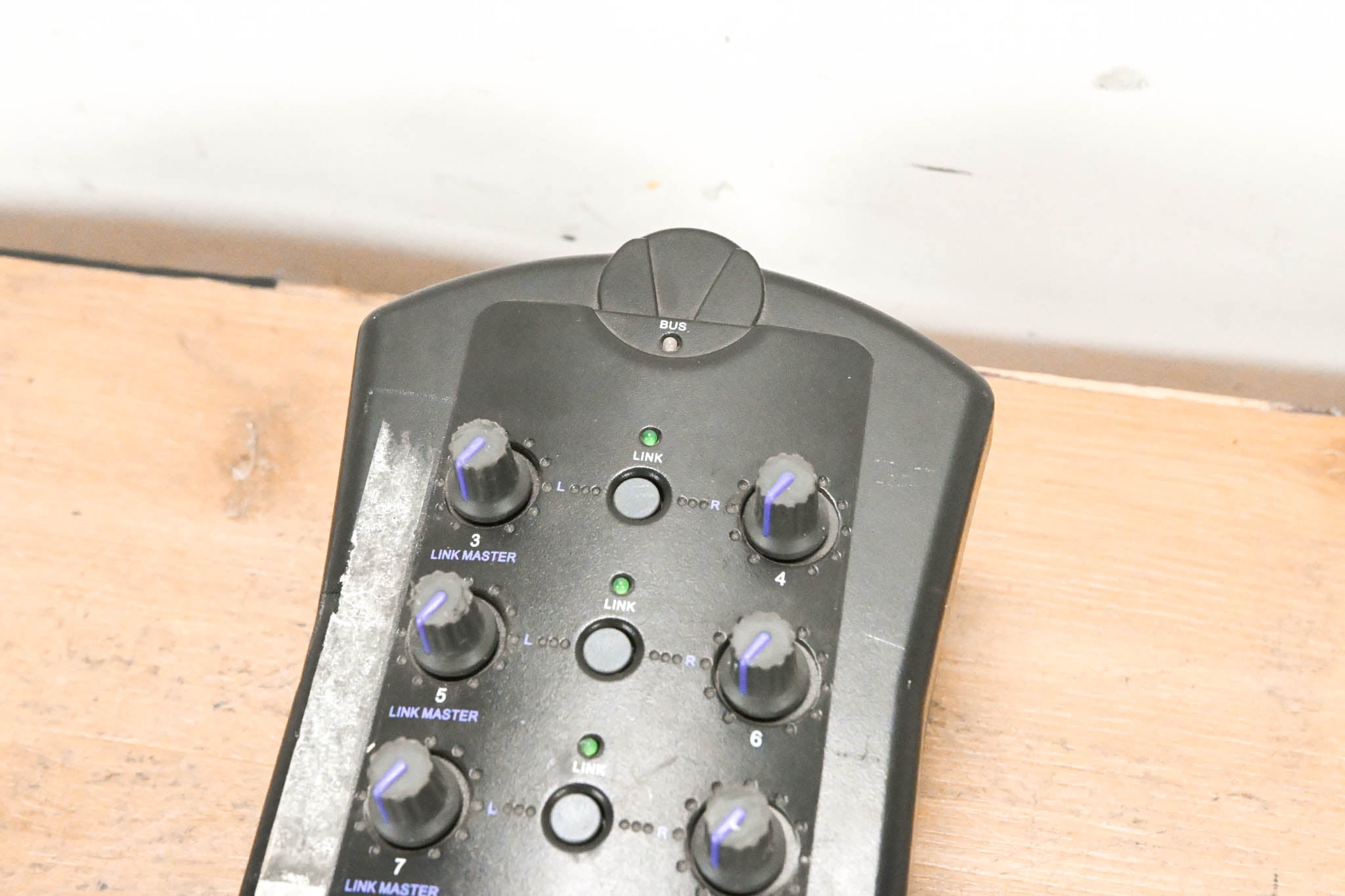 Hear Technologies HB-MIX1 Hear Back Personal Monitor Mixer