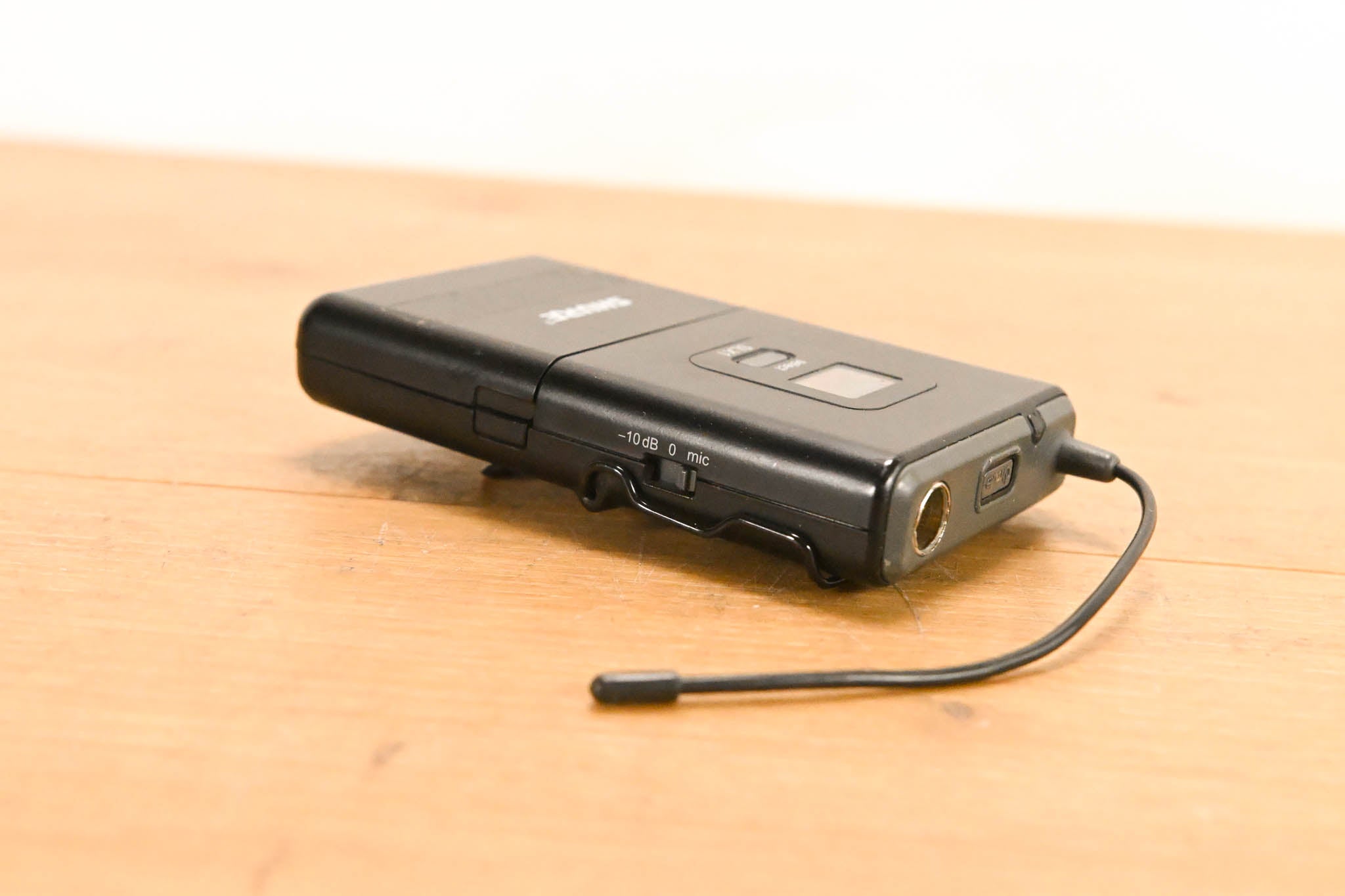 Shure SLX14 Bodypack Wireless System - J3 Band (NO POWER SUPPLY)