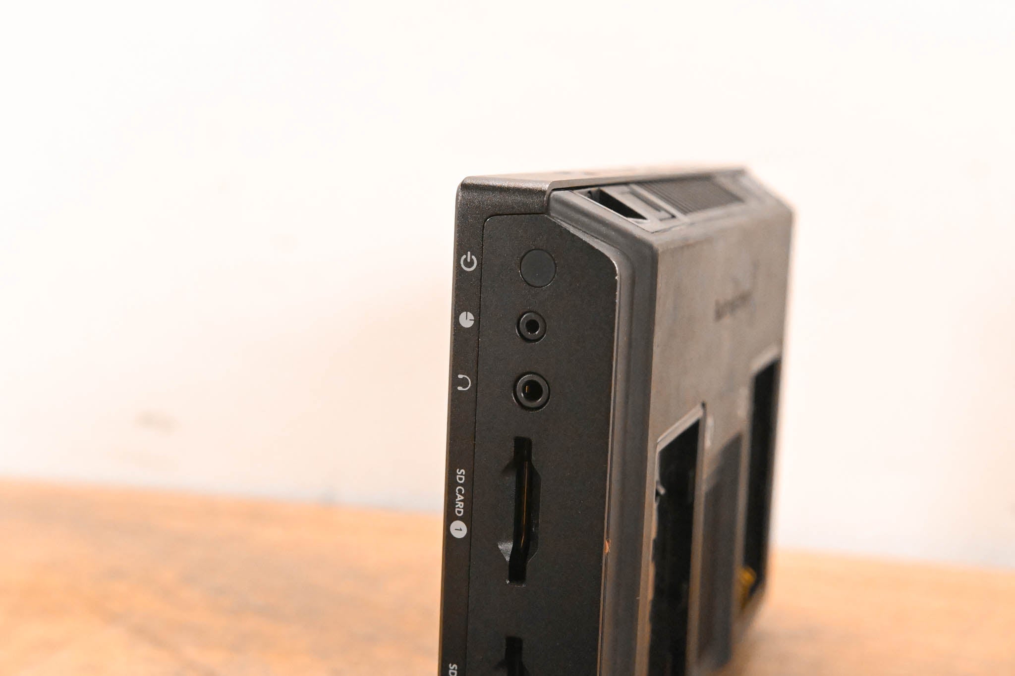 Blackmagic Design Video Assist 4K 7" Monitor/Recorder