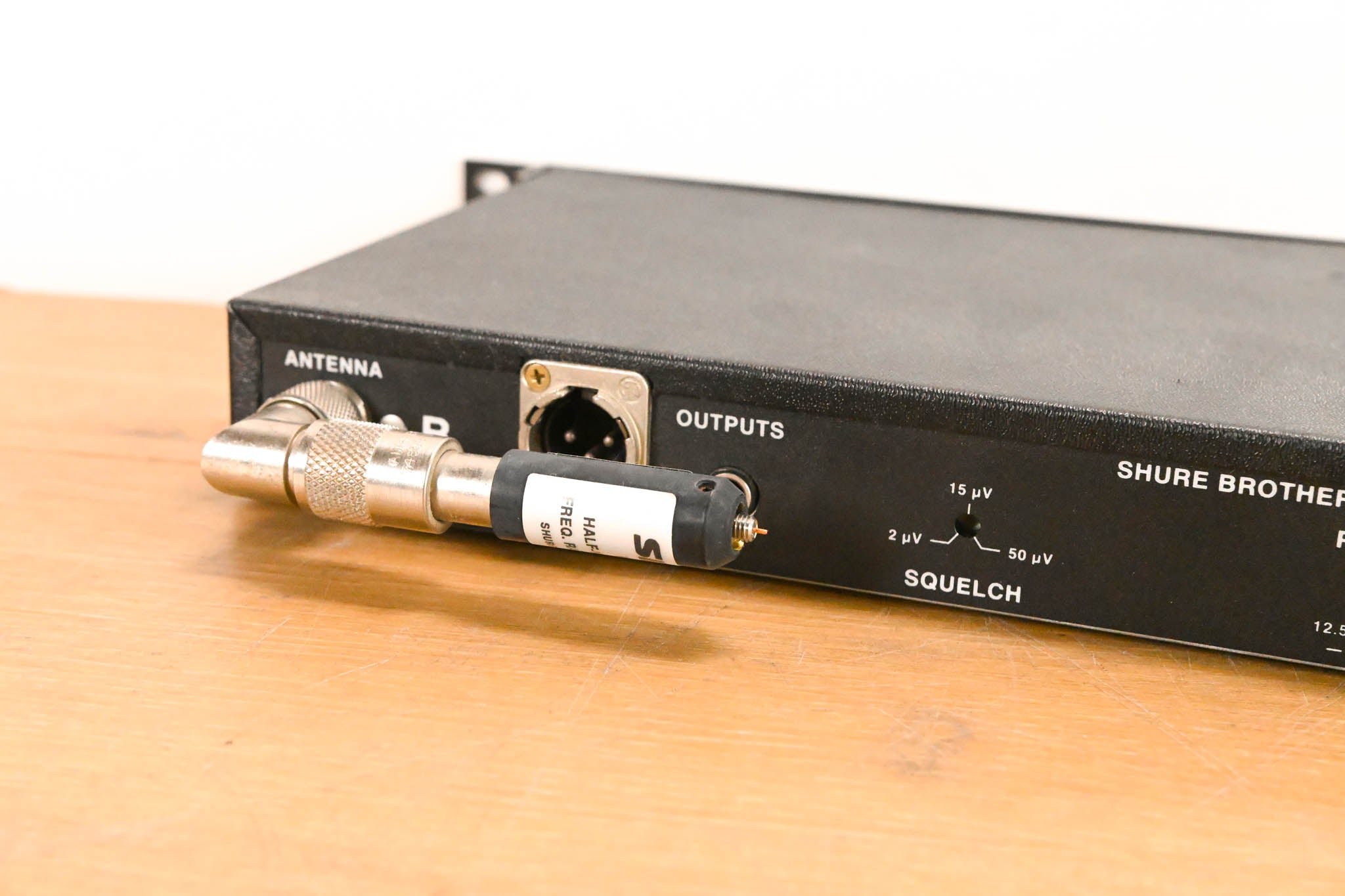 Shure L4 Diversity Wireless Receiver - 171.845 MHz (NO POWER SUPPLY)