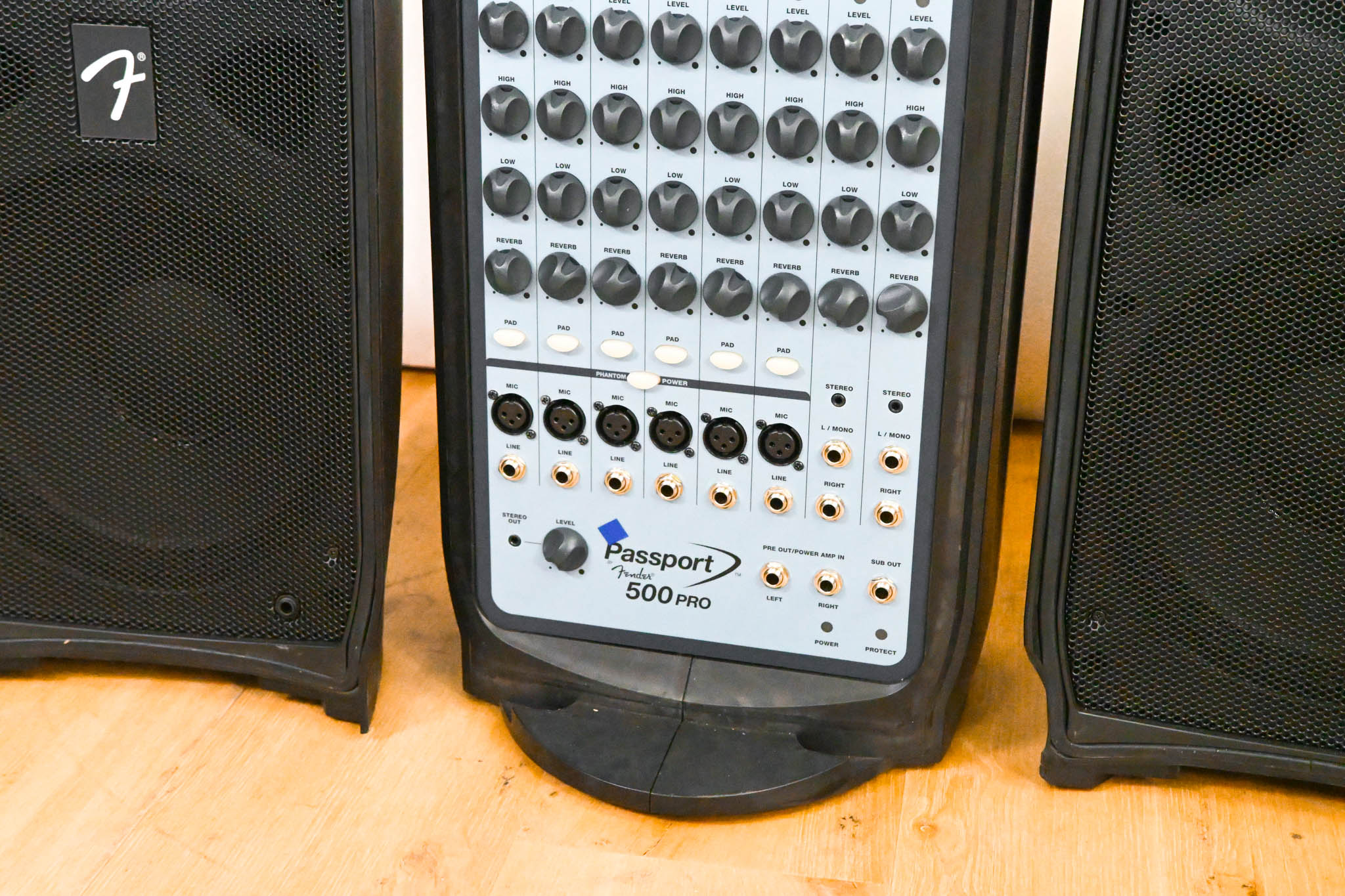Fender Passport 500 Pro 500W 8-Channel Portable PA System