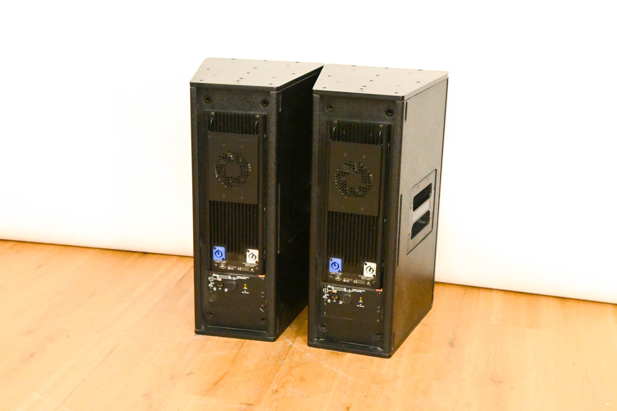 Meyer Sound UPJ-1P Compact VariO Loudspeaker (PAIR)