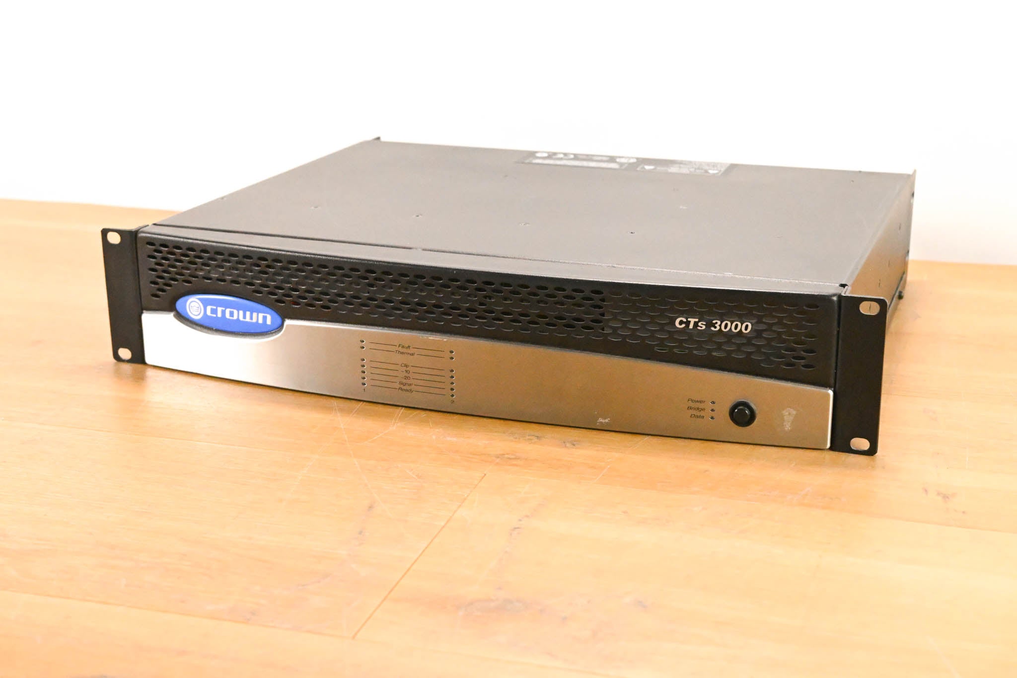 Crown CTs 3000 Two-Channel 1500W Power Amplifier
