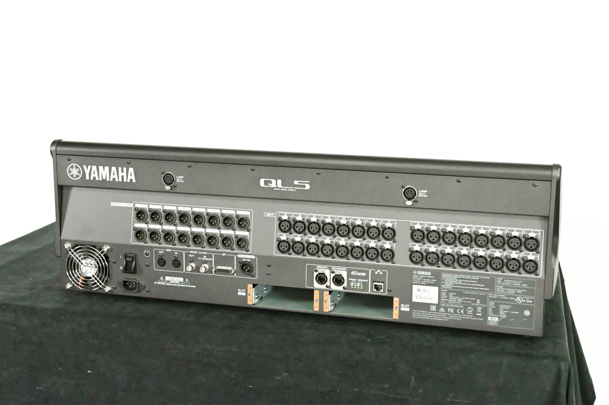 Yamaha QL5 64-Channel Digital Audio Mixing Console