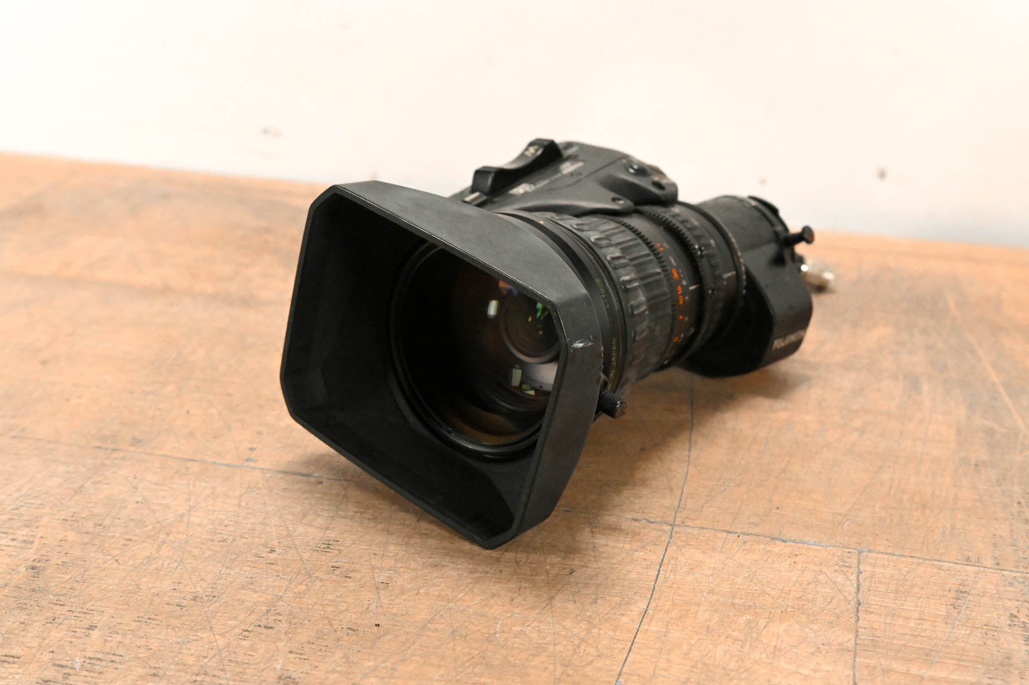 Fujinon A18x7.6BERM-M48 B4 Mount (2/3") TV Zoom Lens