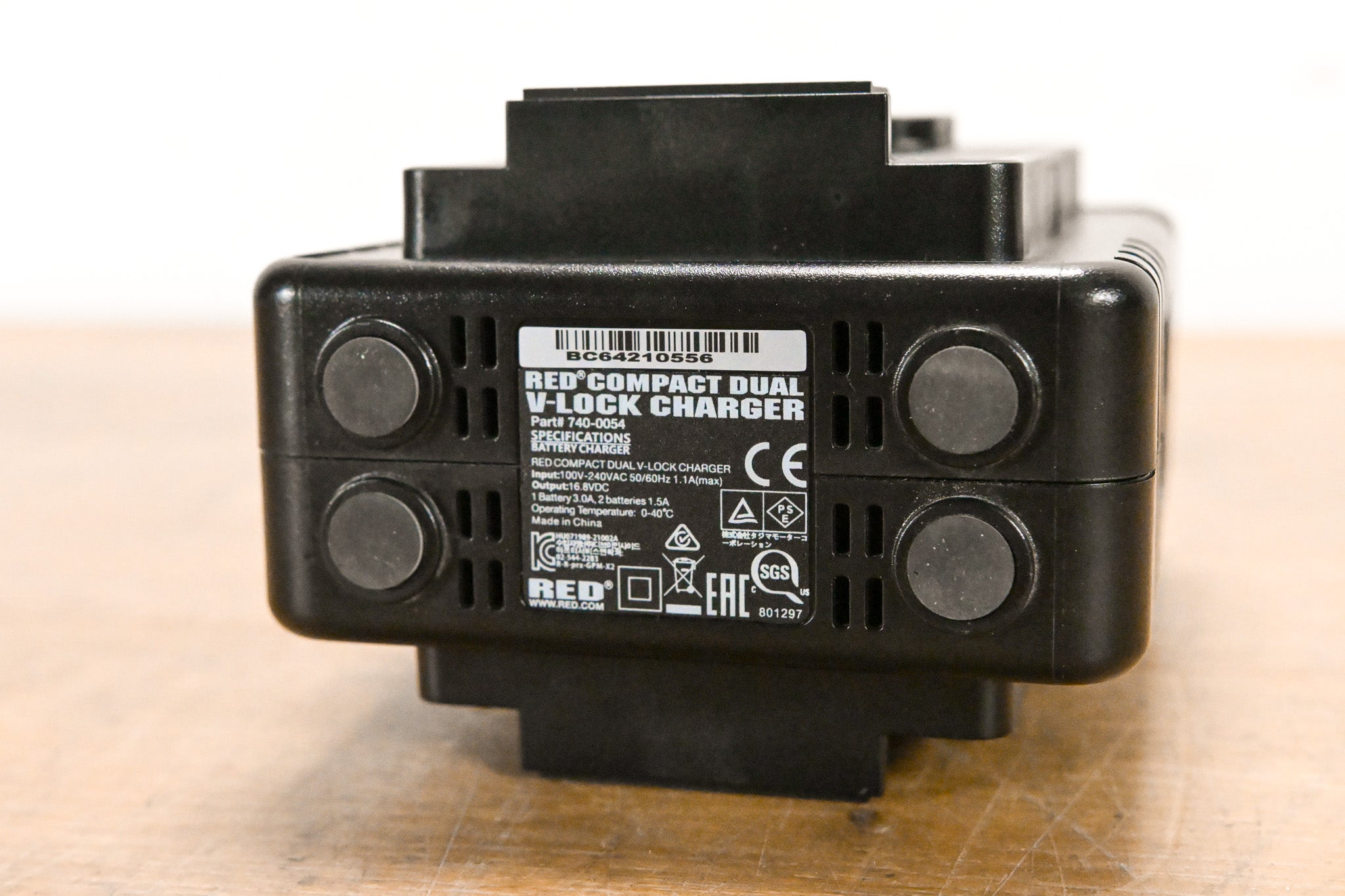 RED Digital Cinema Compact Dual V-Lock Charger
